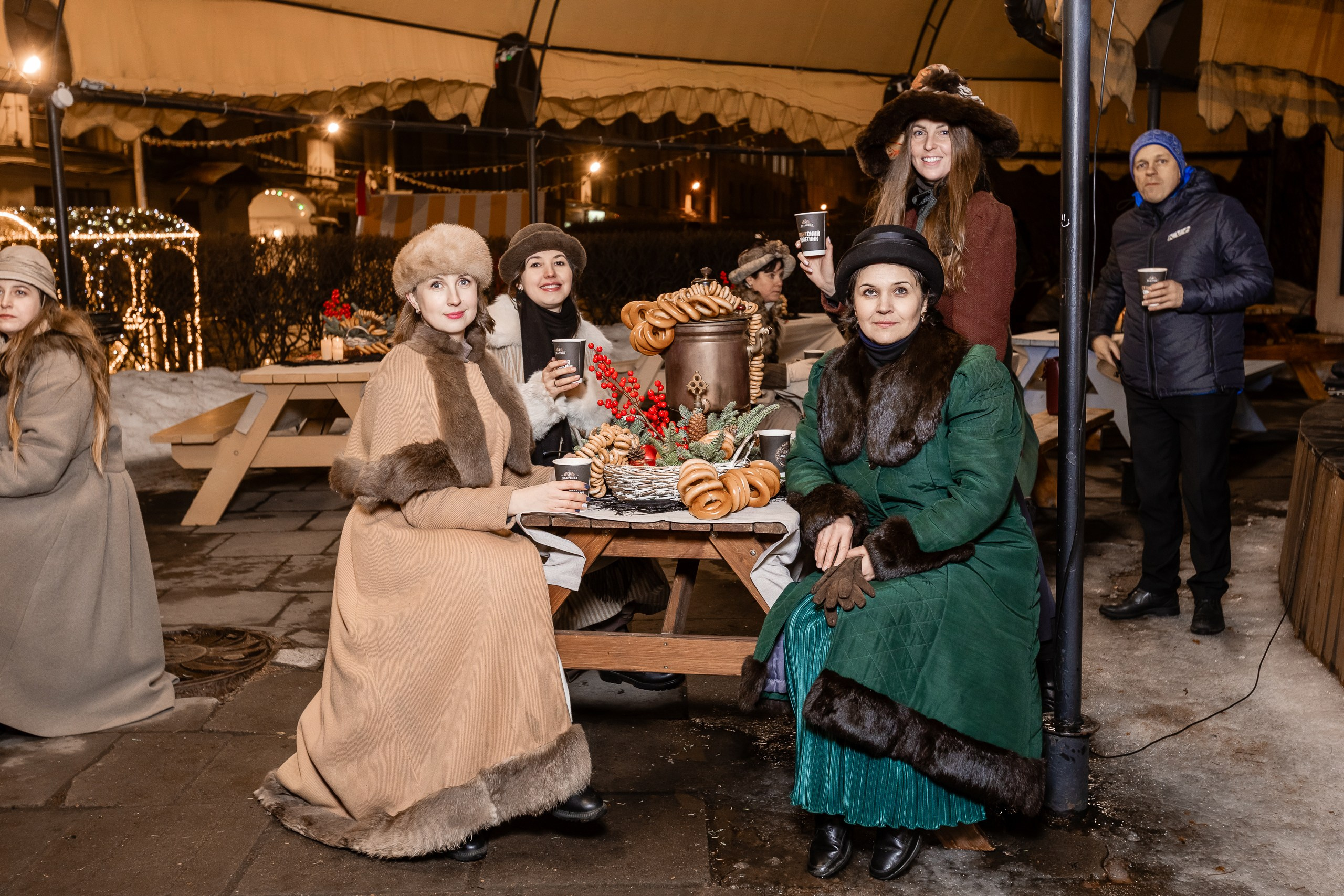 Репортажная фотосъемка с Имперских катаний от компании Балтика. Фотограф в Санкт-Петербурге — Сергей Петров