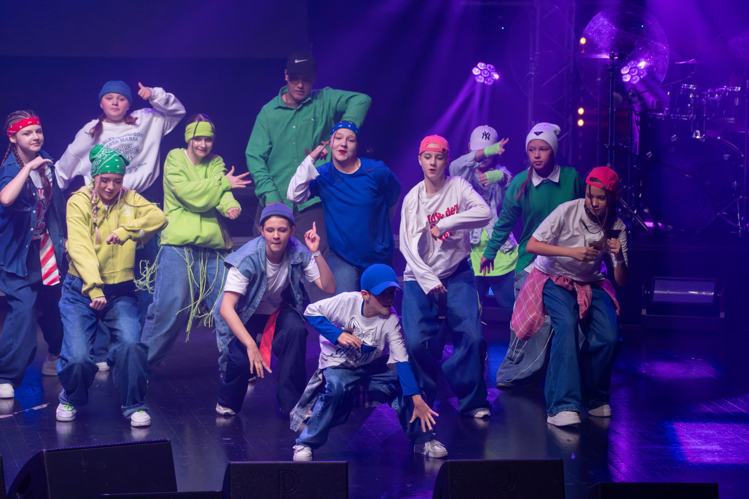 Фотосъёмка на гала-концерт, конкурсы, выступления, отчётные концерты и эвент-мероприятия. «Студия DRONAVT`s» — видеосъёмка и фотография г. Москва