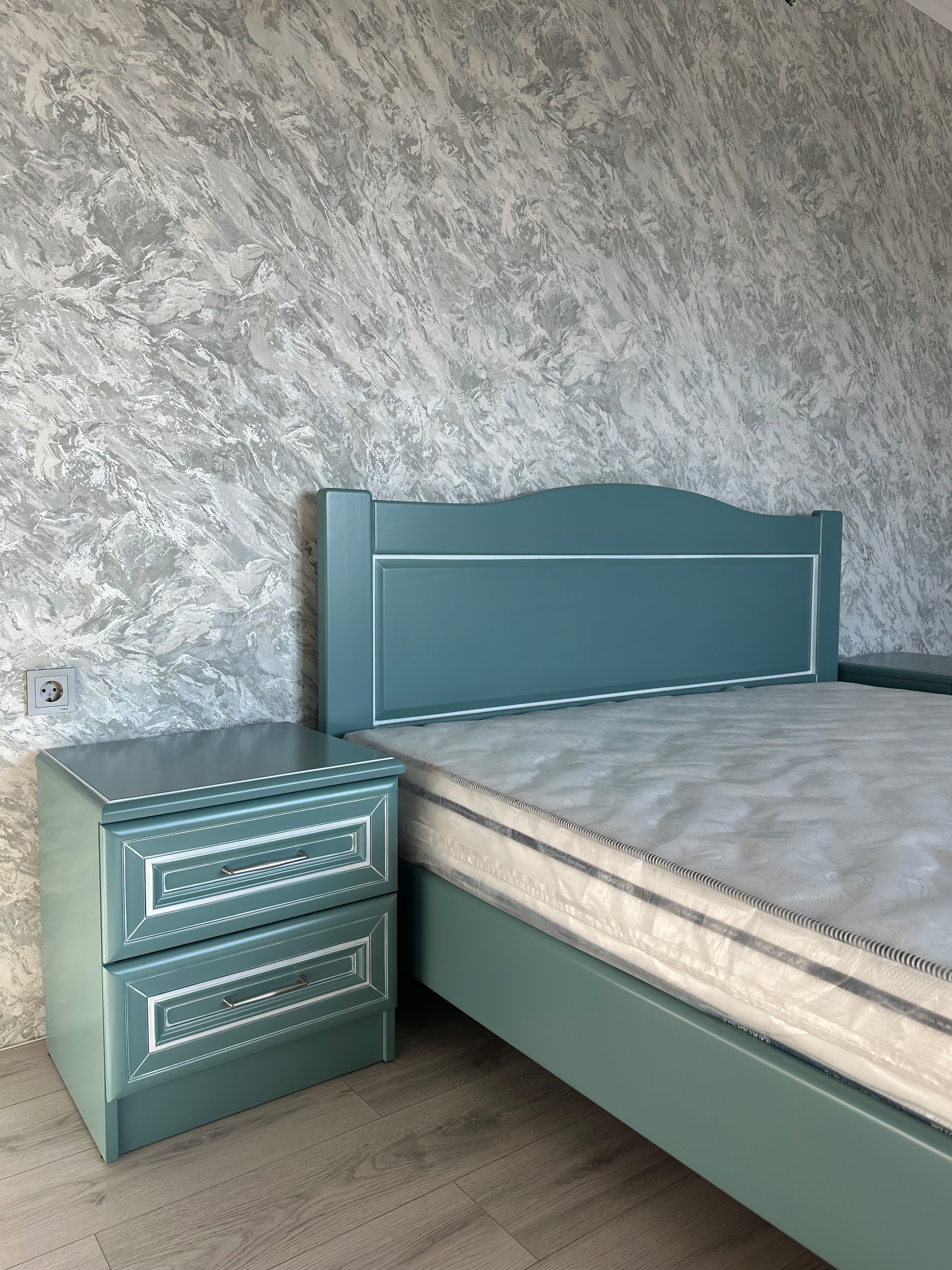 Спальни и гостиные. Мебель на заказ в Евпатории