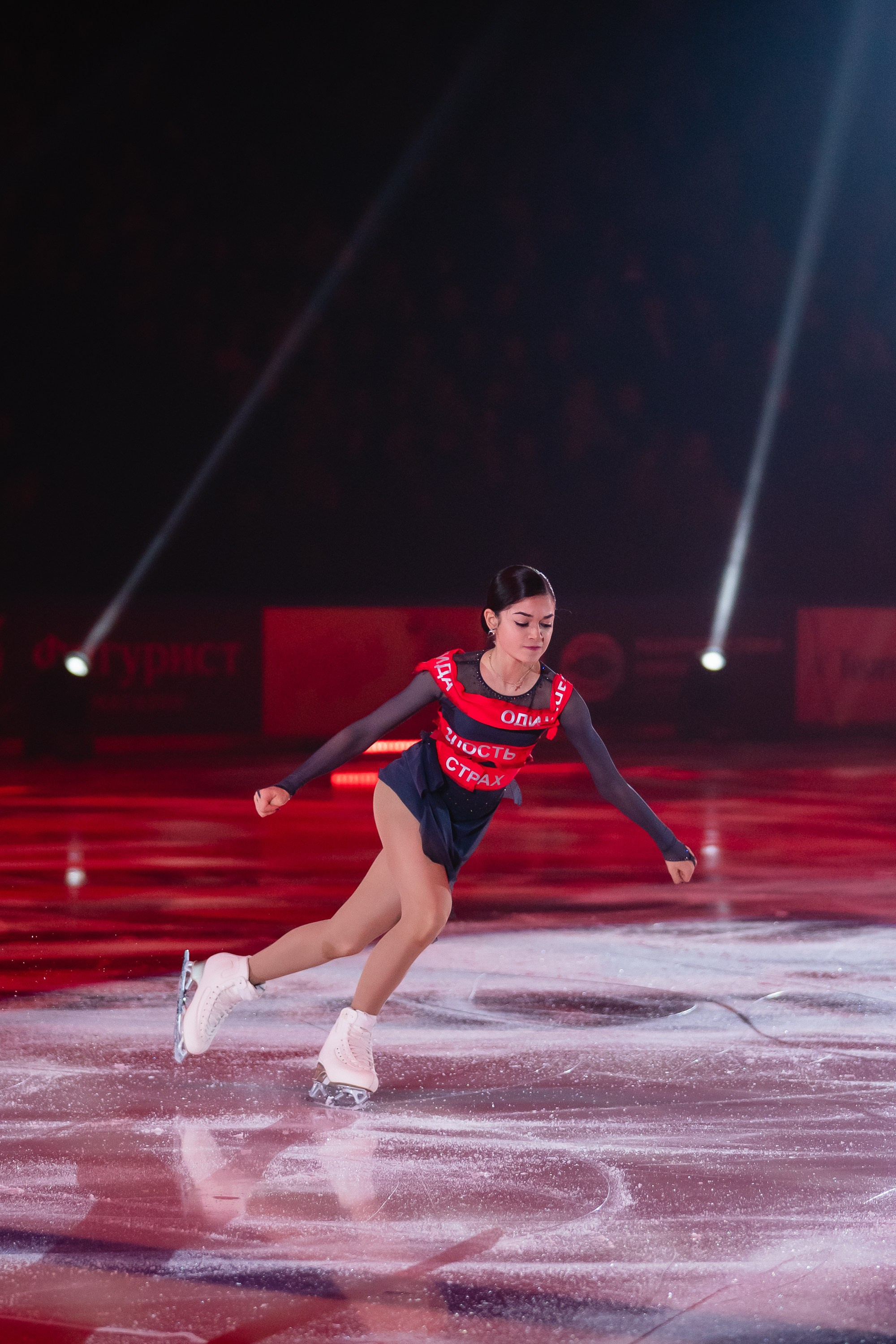 Шоу «Чемпионы на льду» в Новосибирске. Воробьева Ксения — Спортивный и танцевальный фотограф Новосибирск