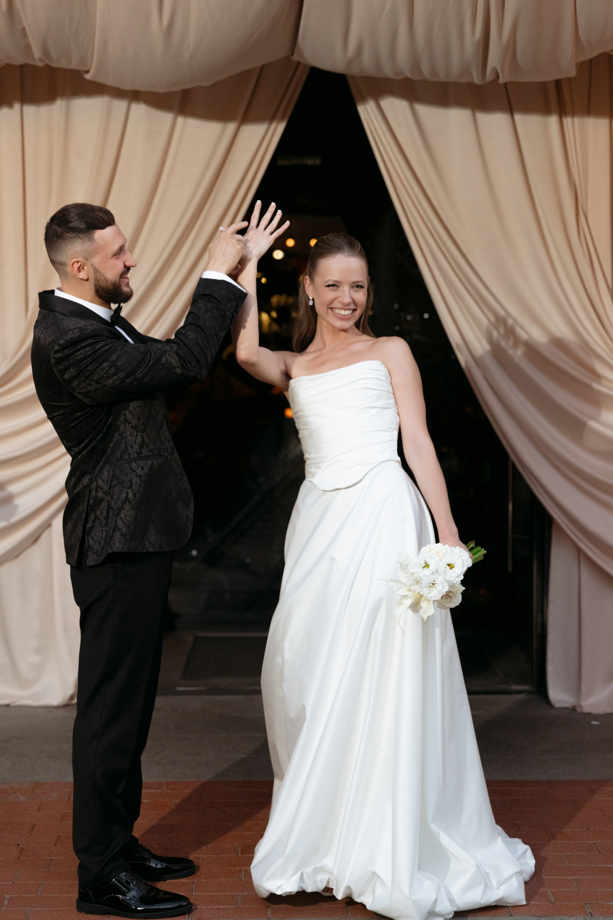 Свадебные платья