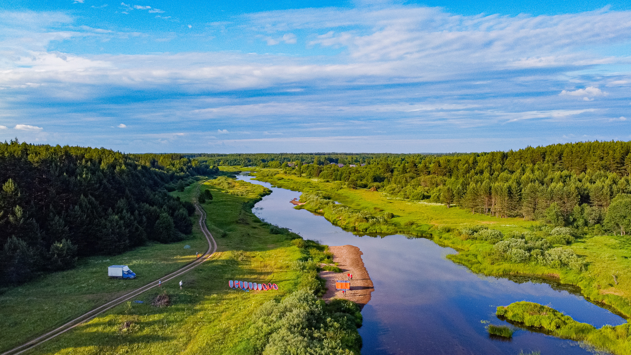 Пешая прогулка на водопад Радужный с TravelCamp. Спортивный и outdoor фотограф Михаил Наволокин Москва
