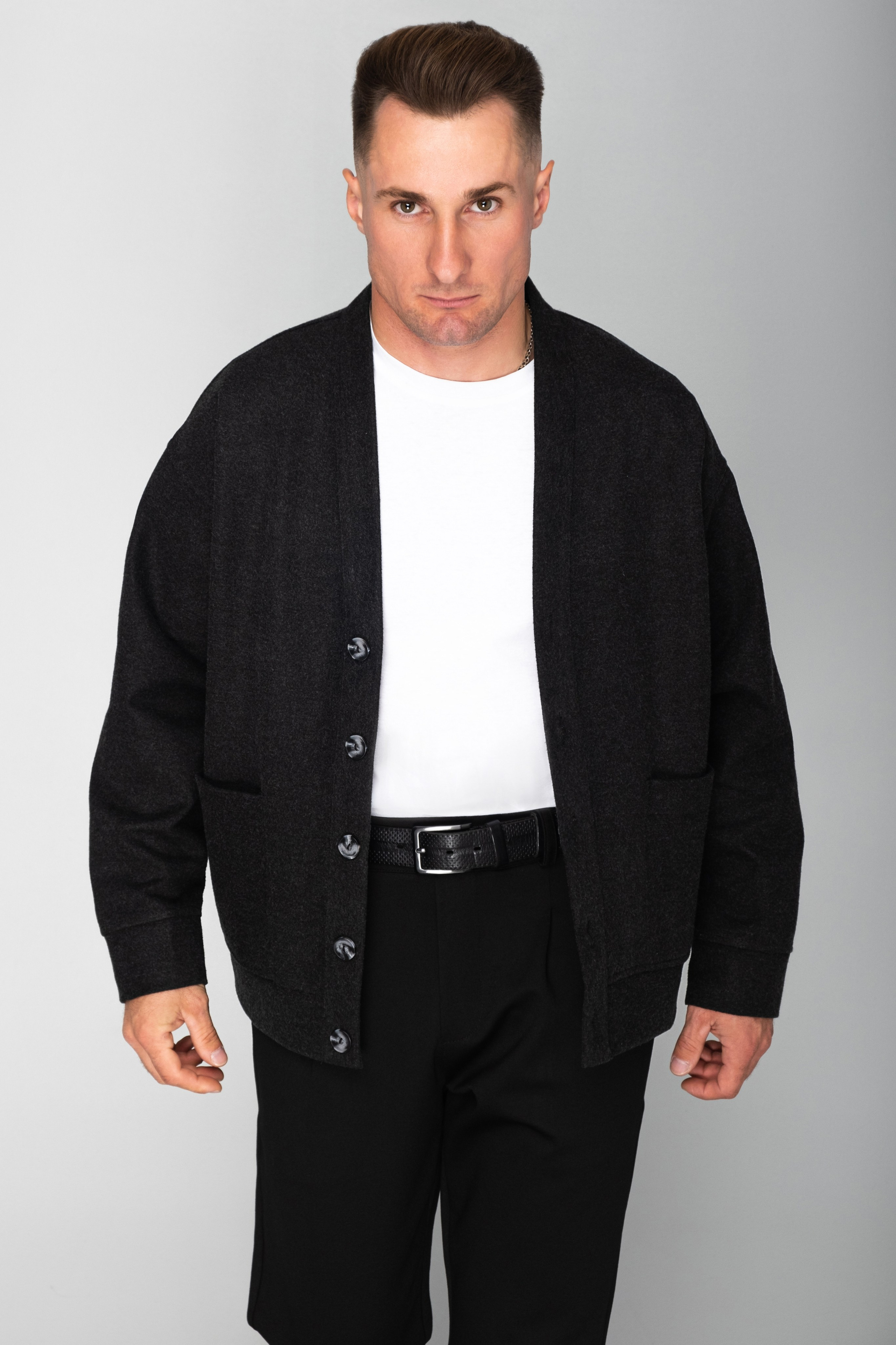 Мужская фотосессия. мужское. Бизнес портрет. Фото для бизнеса. Портрет, бизнес портрет. Бизнес портрет, контент съемка. Профессиональная фотосъемка в Крыму. Натуральные эмоции и живые кадры. Забронируйте дату прямо сейчас!