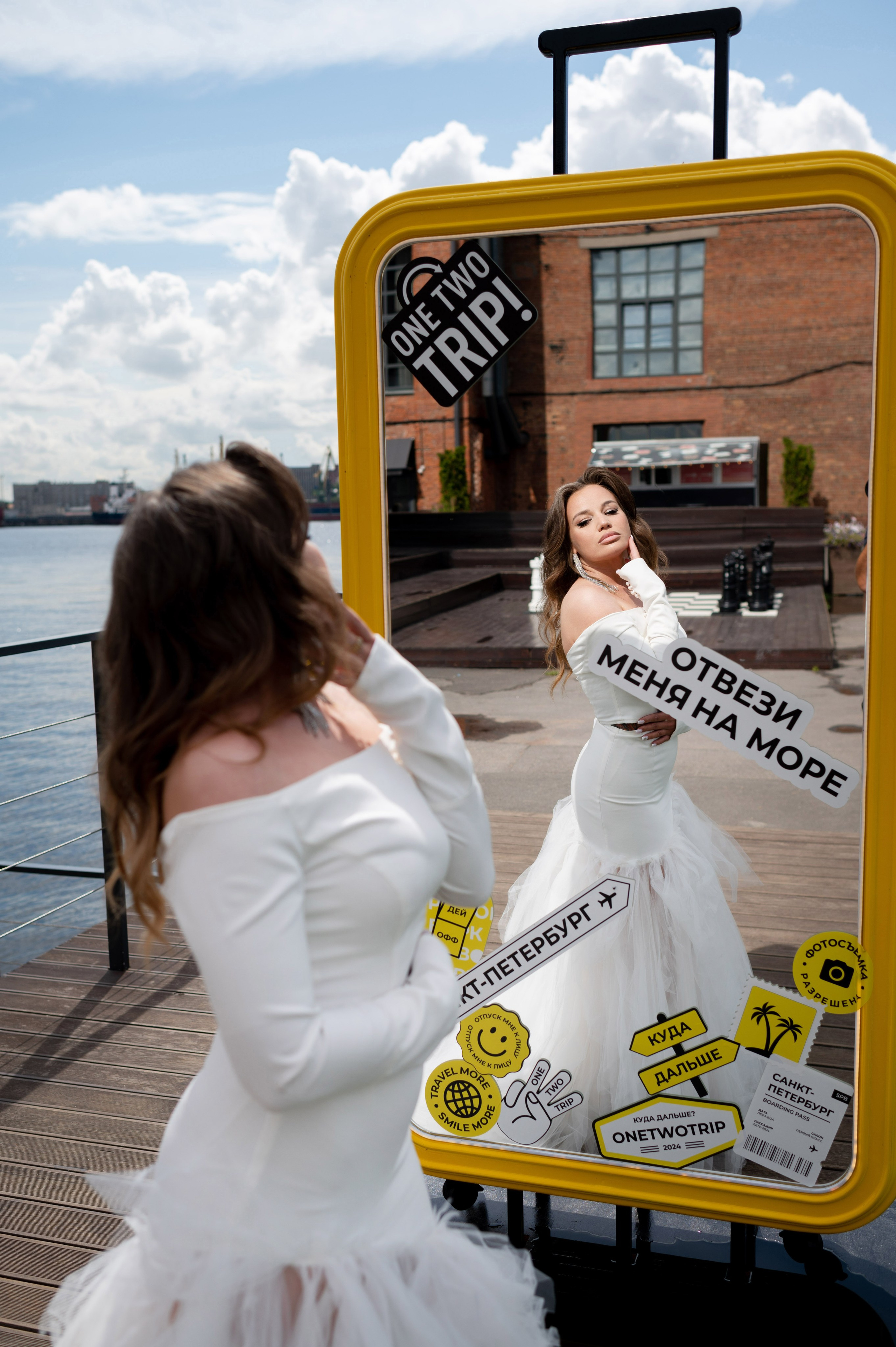 Экстравагантная свадебная фотосессия Светланы и Славы по нетрадиционным и оригинальным местам для свадебной прогулки в Санкт-Петербурге. Портретный, семейный и свадебный фотограф в Санкт-Петербурге и в Пушкине Ширяев Денис