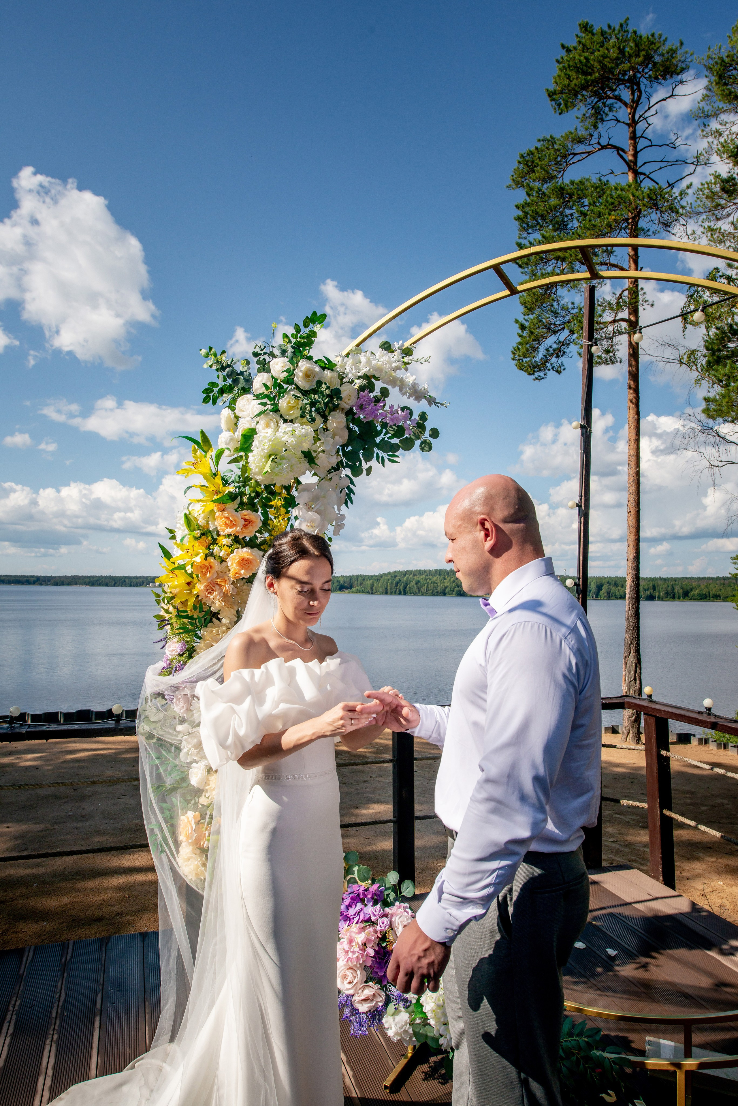 Летняя свадьба В Санкт-Петербурге и красивой выездной регистрацией Даши и Саши. Воздушная свадебная фотосессия в Петербурге. Портретный, семейный и свадебный фотограф в Санкт-Петербурге и в Пушкине Ширяев Денис