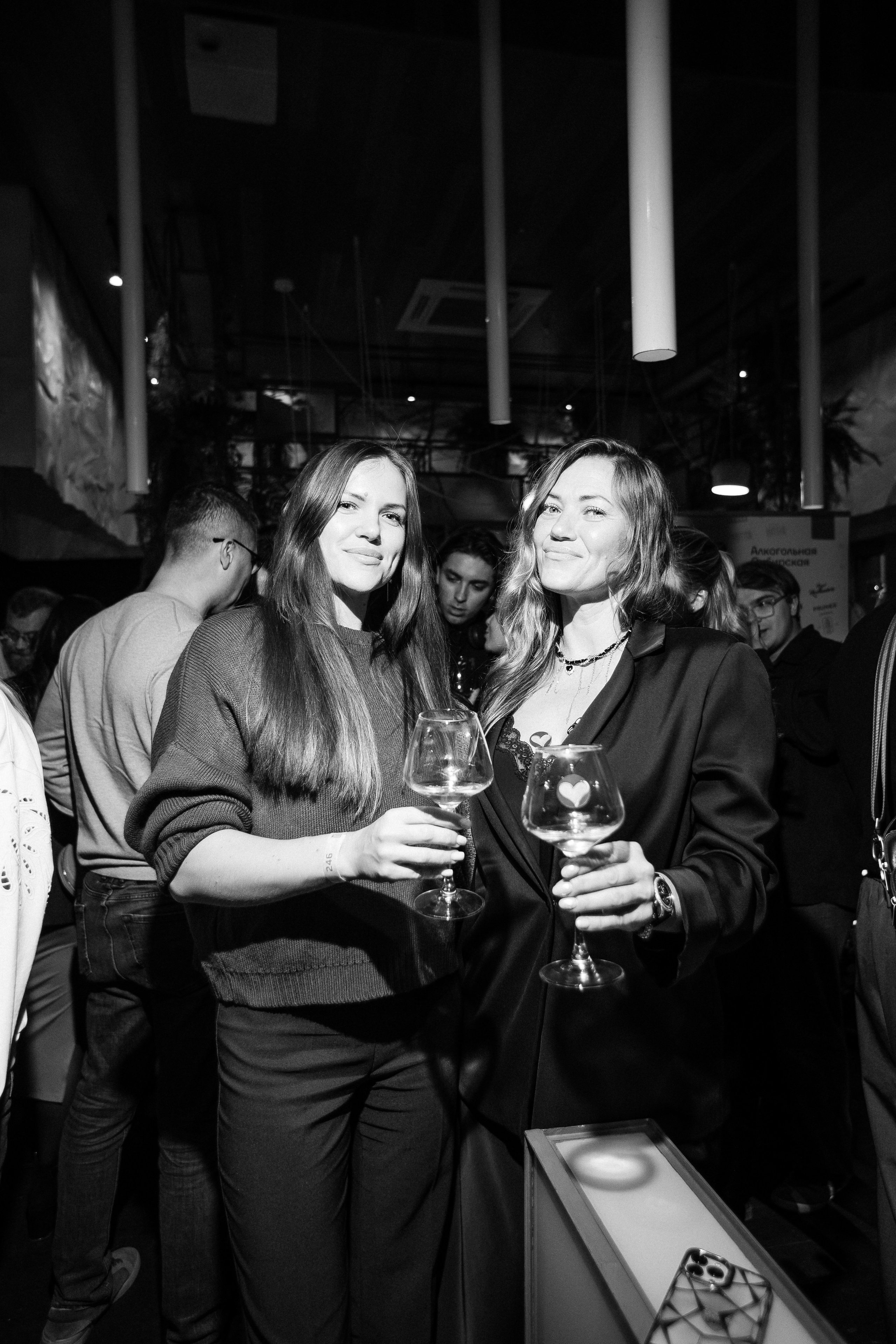 ВИННЫЙ ФЕСТИВАЛЬ. СВОИ. ФОТООТЧЕТЫ-СОБЫТИЯ-МЕСТА