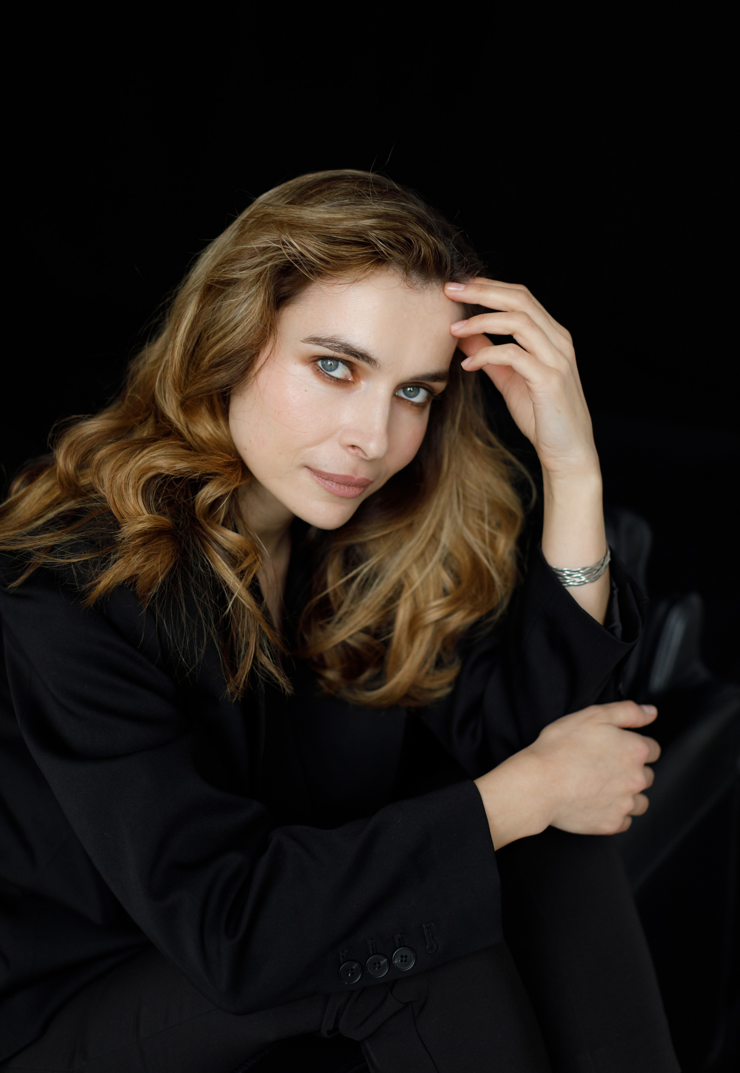 Сила и нежность. Фотосессия с актрисой Вероникой Нориной-Дорохиной. Фотограф-стилист в Москве Юлия Герман