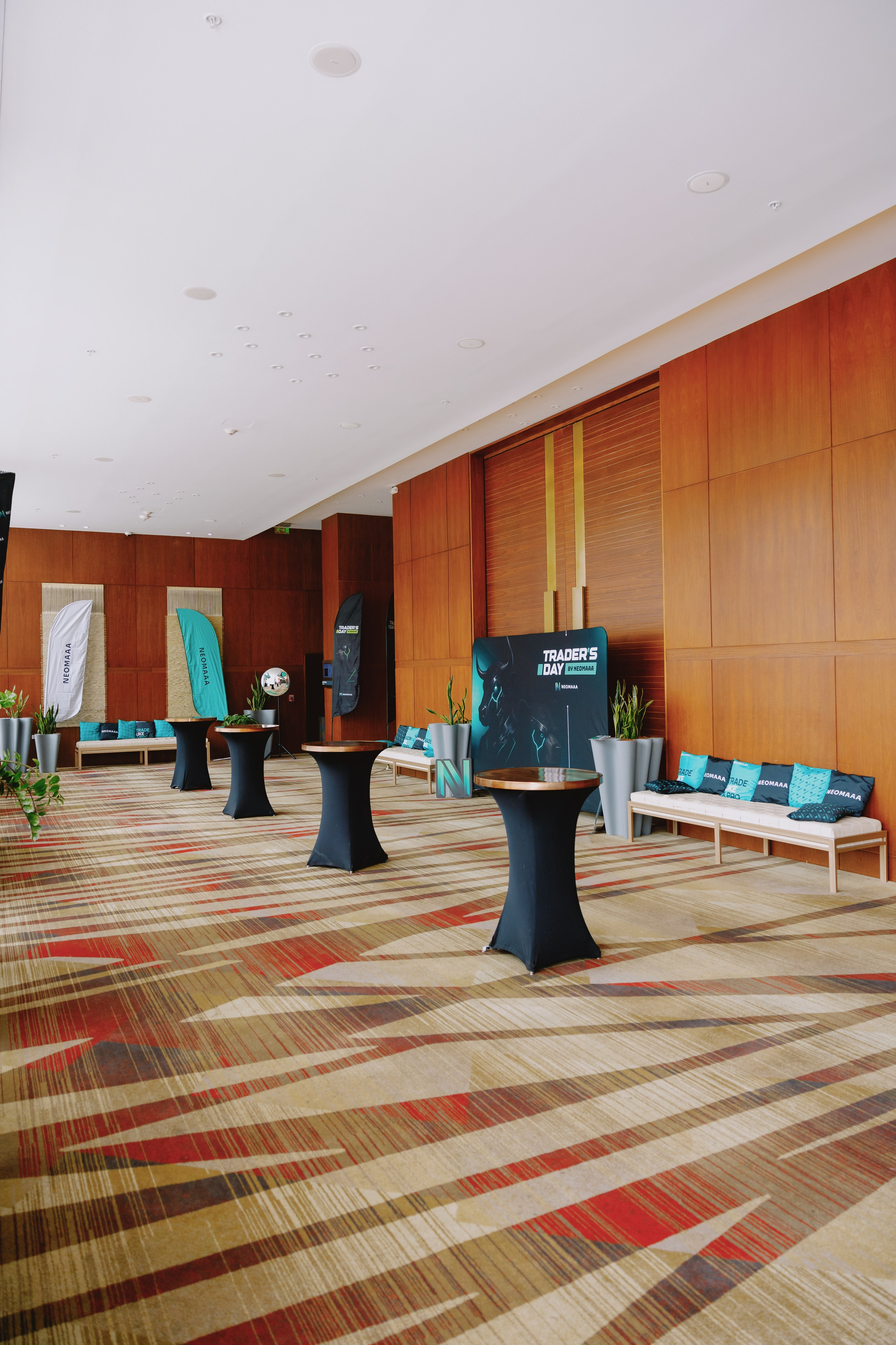 TRADERS DAY By NeomAAA Medellin. NeomAAA Funds Gallery