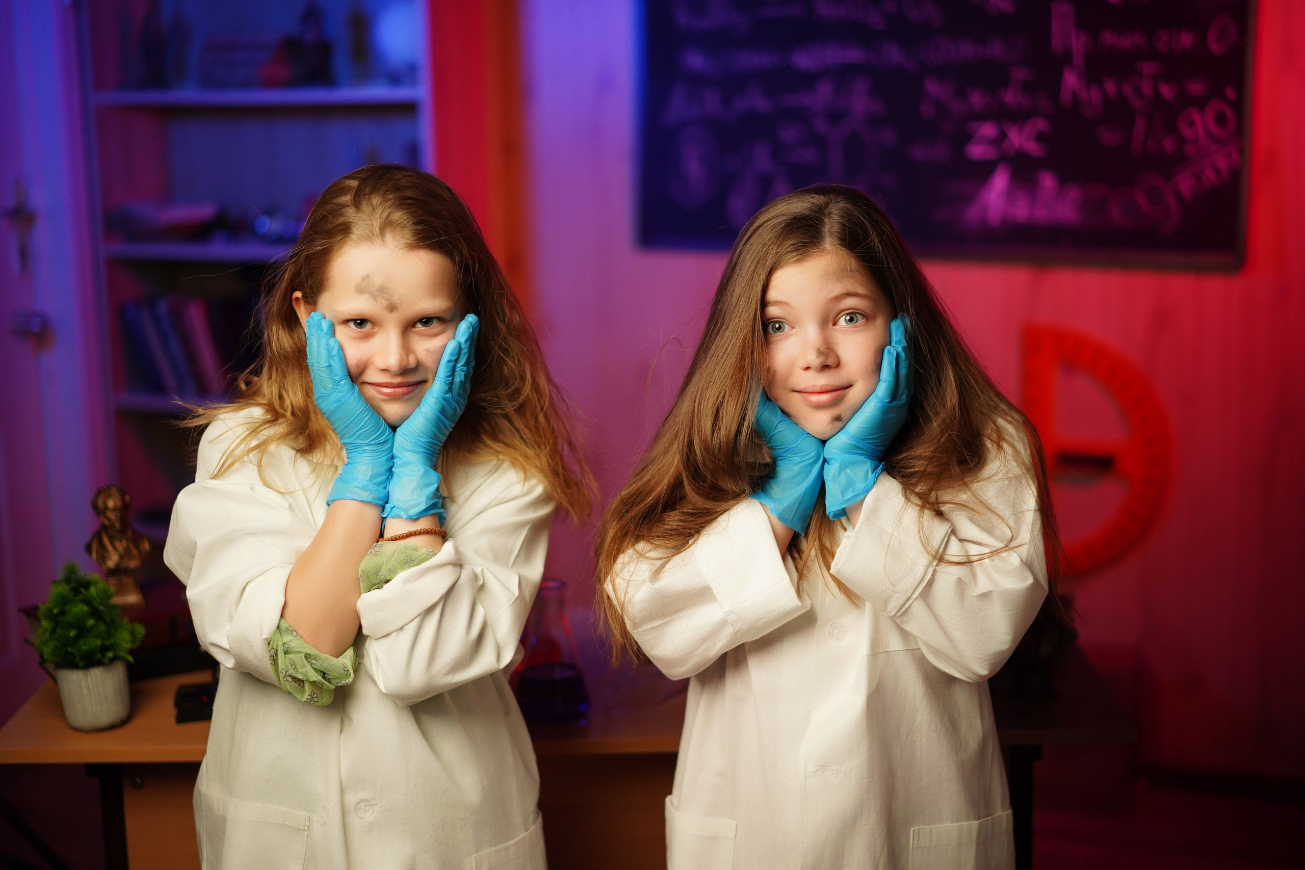 Фотосессия в стиле «Химики». GOTRA — выпускные альбомы в Тюмени