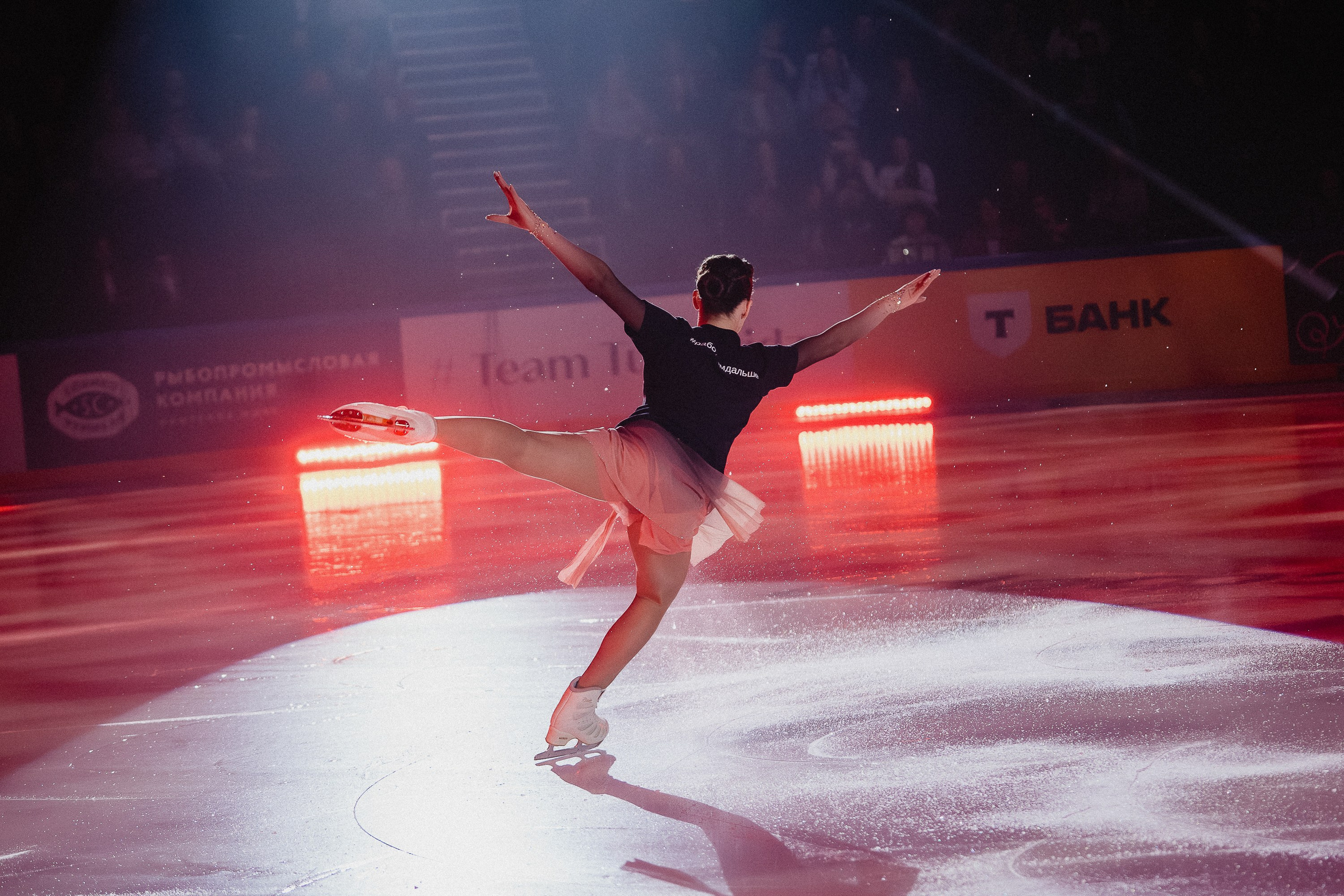 Шоу Этери Тутберидзе в Новосибирске. Воробьева Ксения — Спортивный и танцевальный фотограф Новосибирск