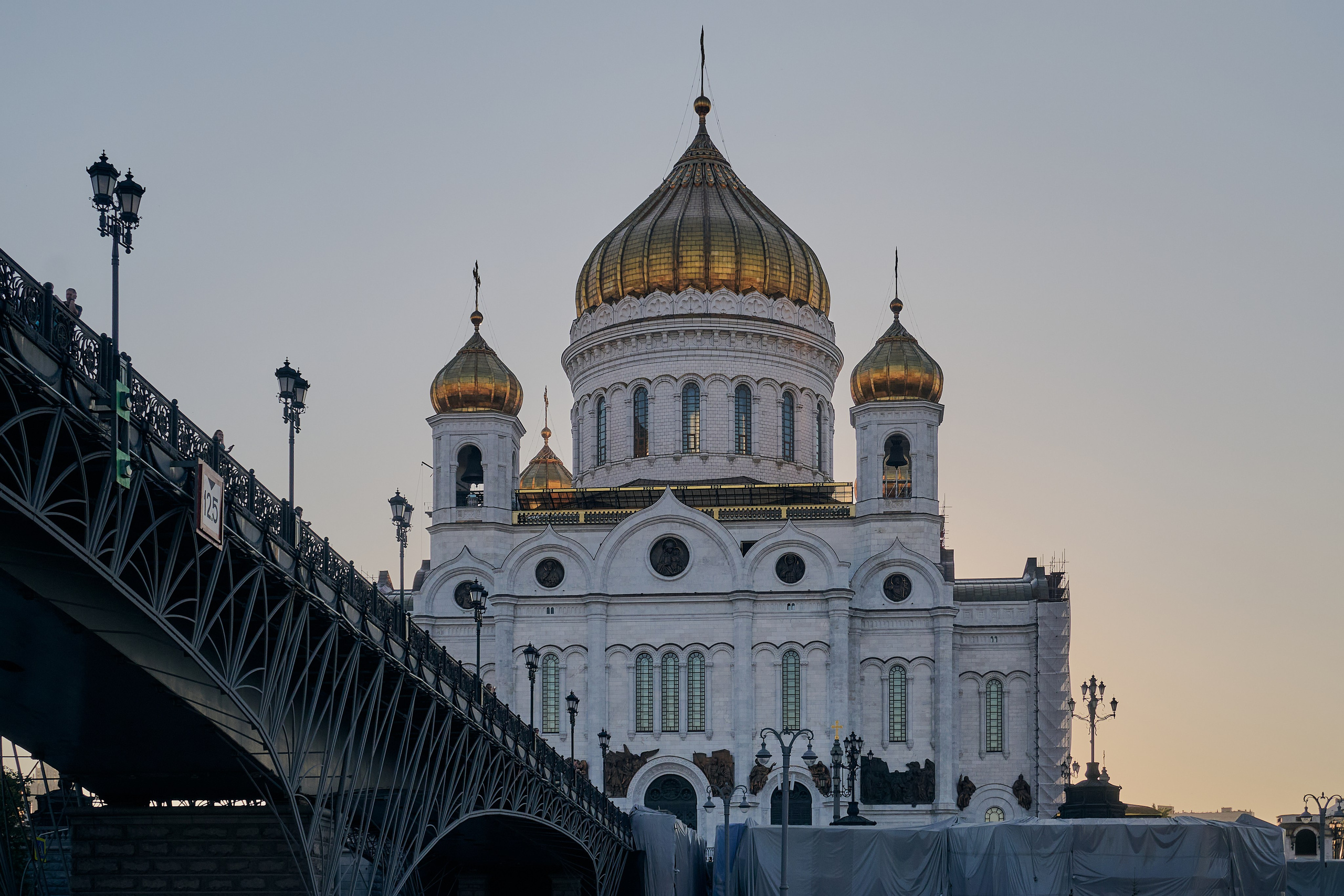 Прогулка на кораблике по Москва-реке. Фотограф Роман Адлер