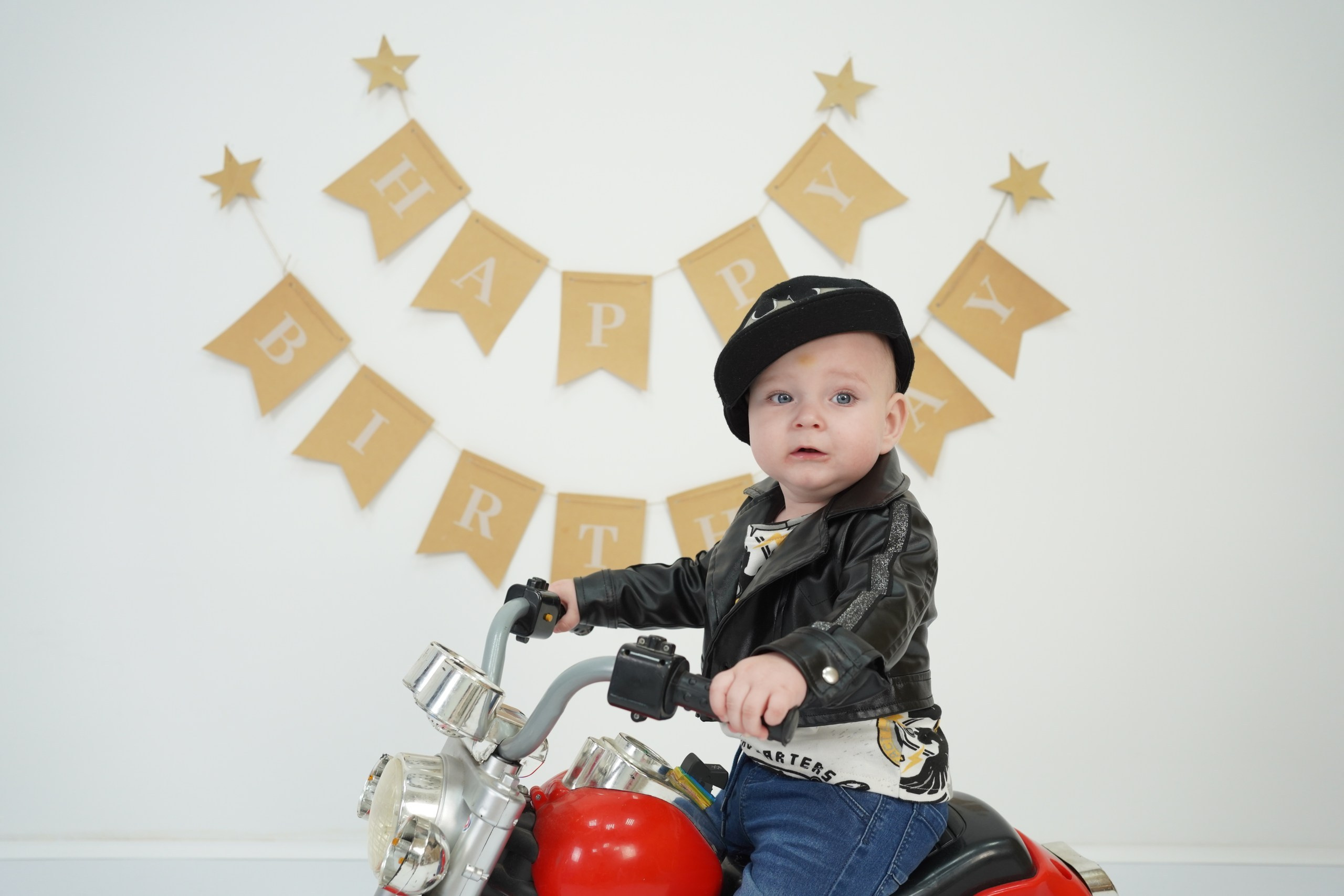 Наши Новые Фотозоны. Детская Фотостудия ГОДОВАСИКИ в Санкт-Петербурге фотосесия на годик