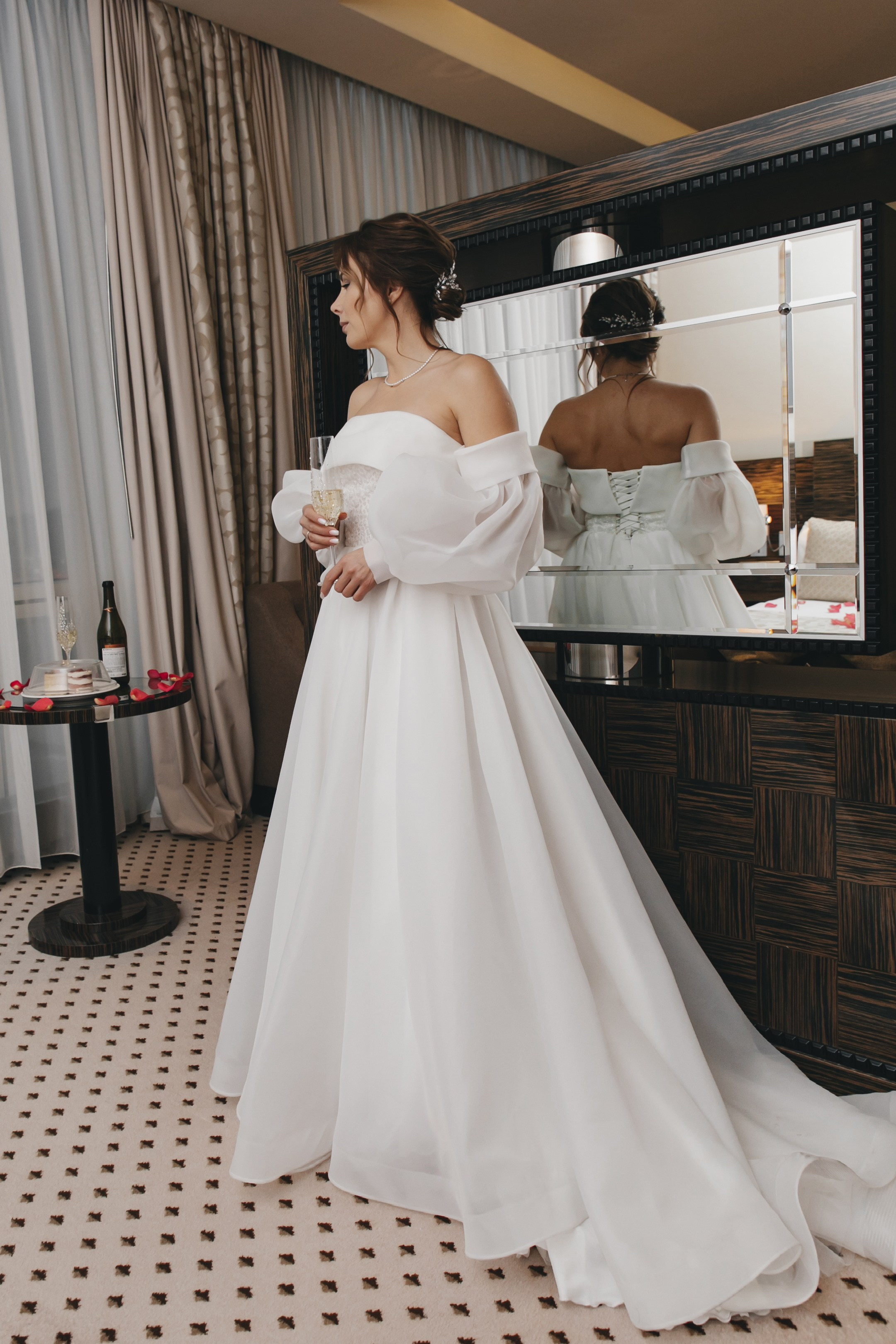 Анонс свадебная съёмка Станислав и Светлана, ЗАГС Шипиловский отдел, отель Plaza Garden. Фотограф и свадебный фотограф в Москве