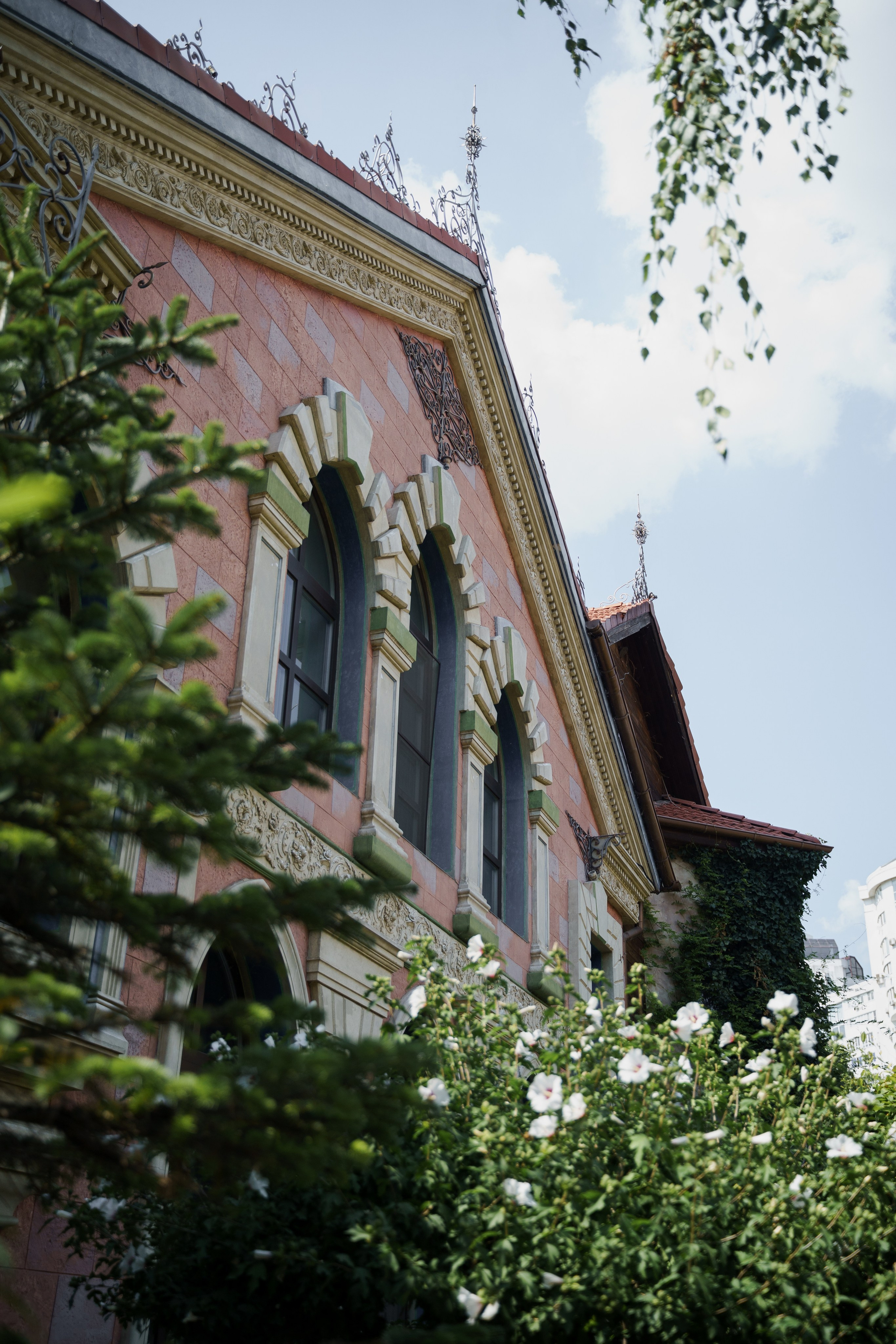 Сватовство в Краснодаре от лучших свадебных фотографов и операторов ТВИНС СТУДИО. ТВИНС СТУДИО — лучшие свадебные фотографы и видеографы в Краснодаре