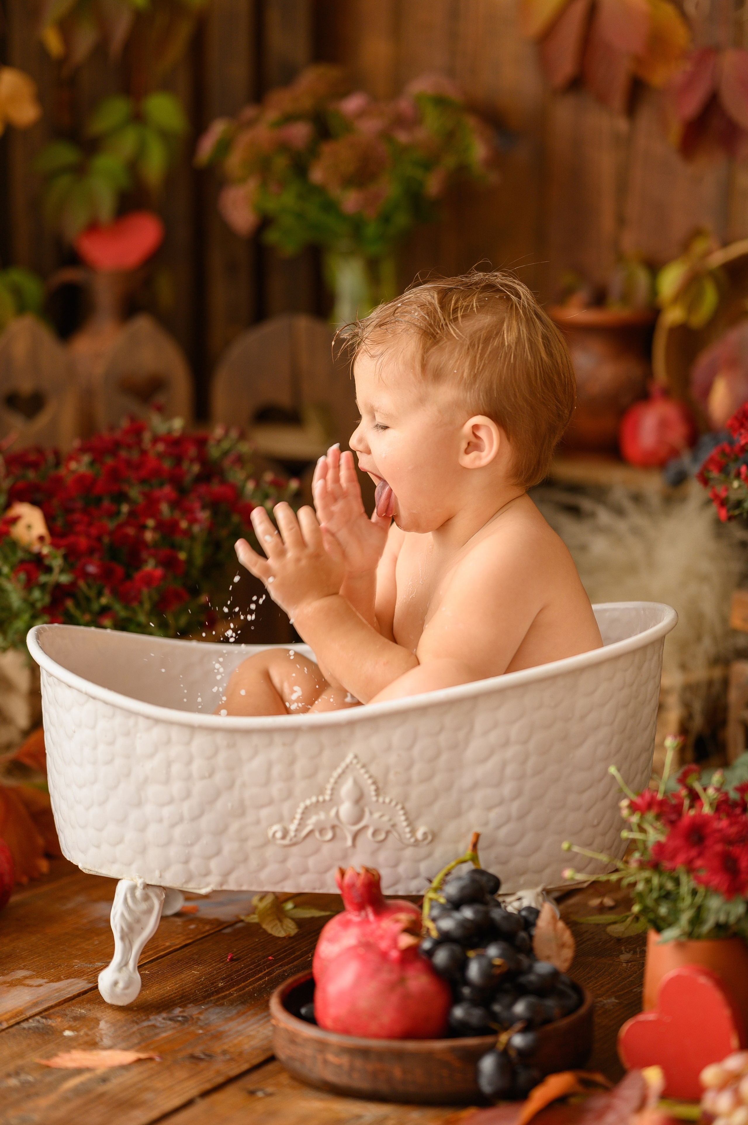 Коля и гранаты-виноград. Детский и семейный фотограф Ирина Гладких