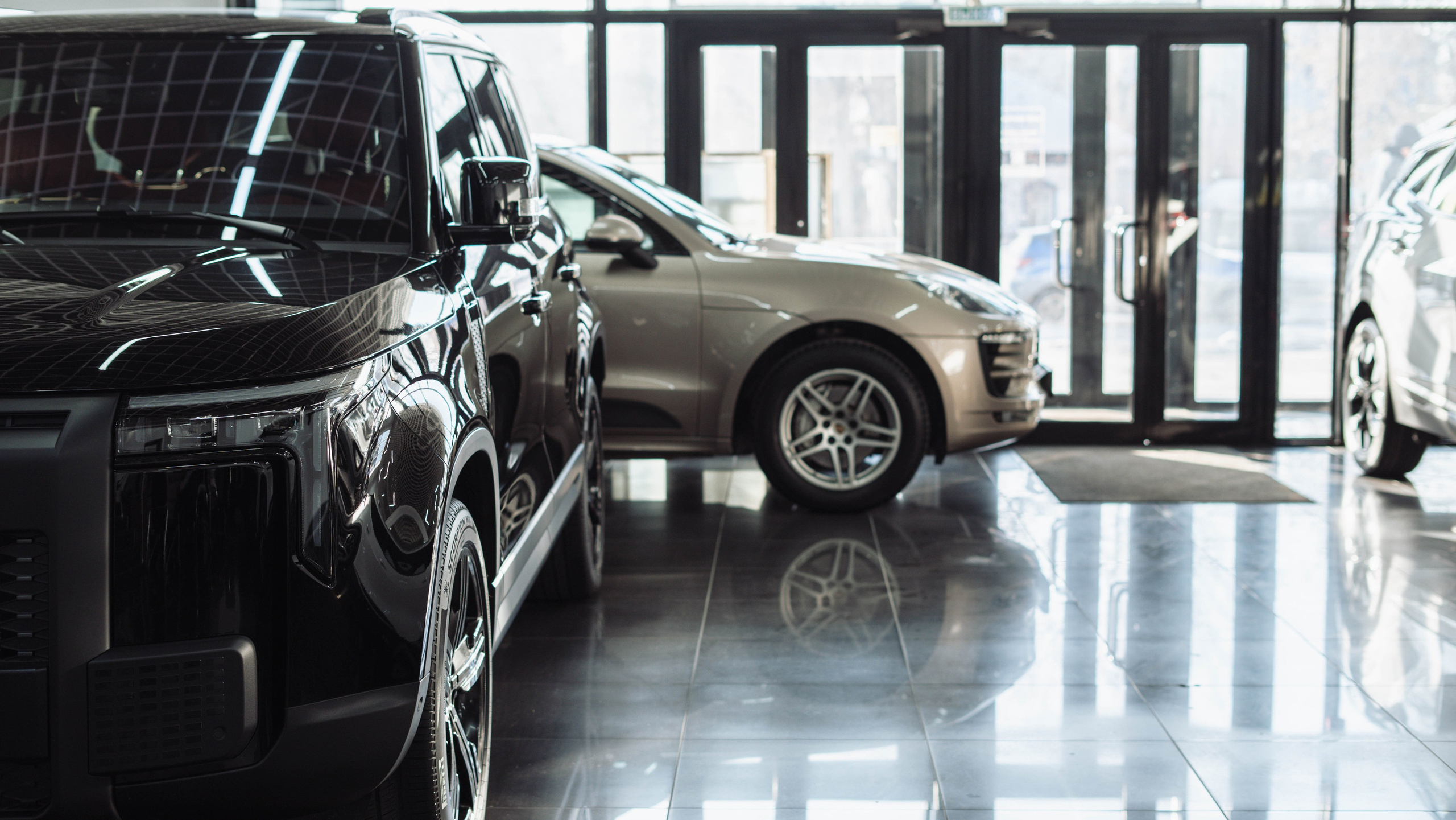 Промо и SMM для Автосалона. Магия фото/кино от Tony.REC