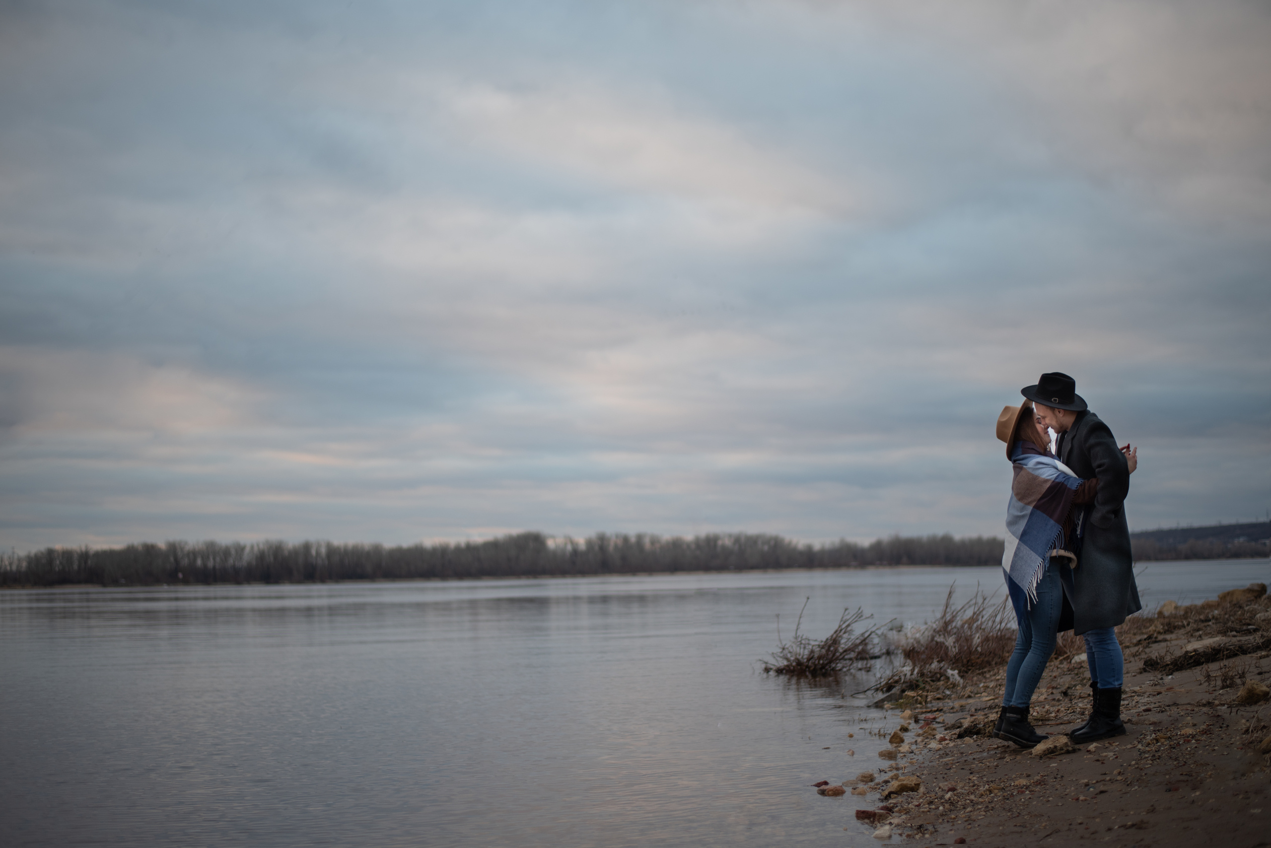 Доброго времени суток! Меня зовут Куличкова Юлия — я фотограф Ваших эм