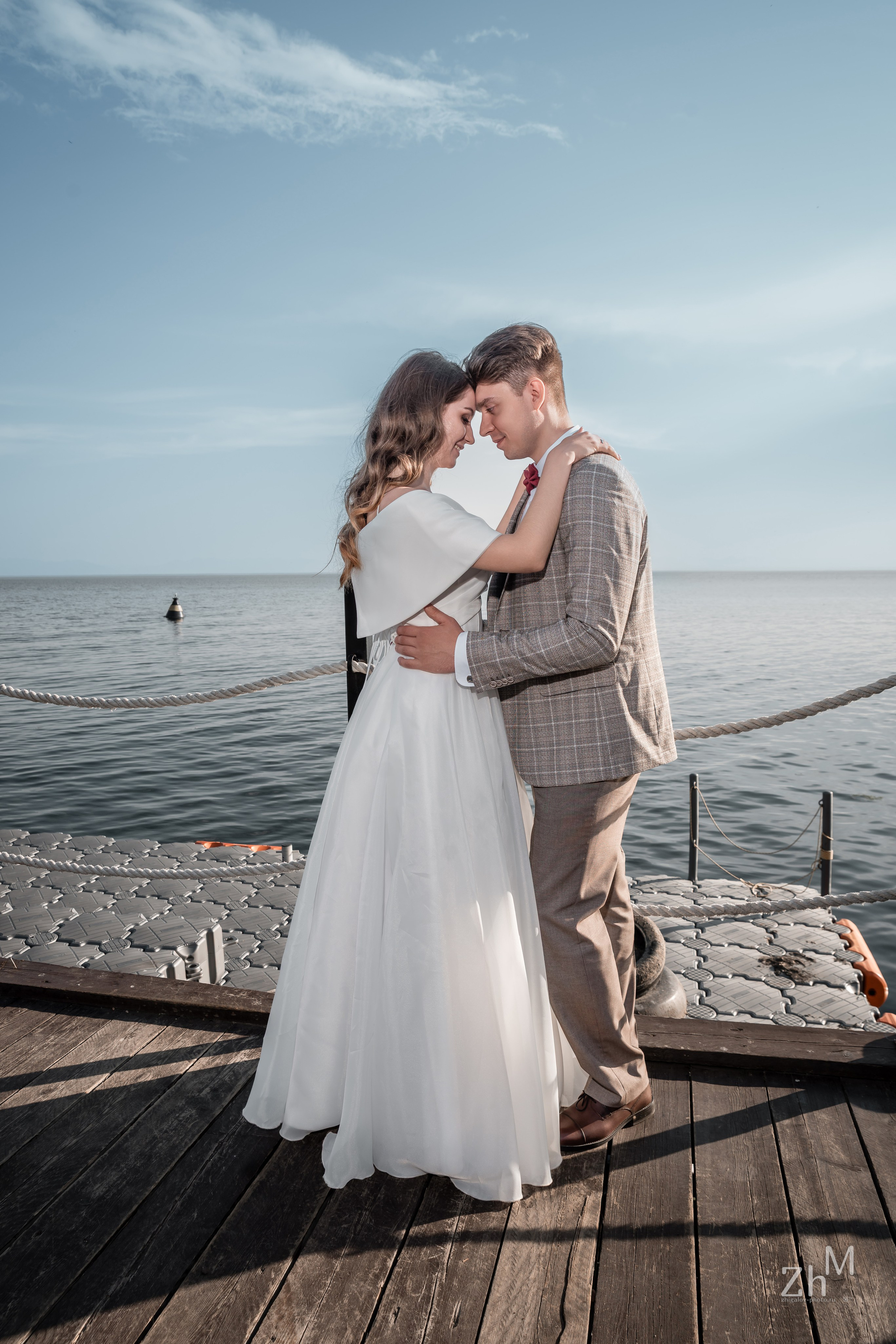 Свадебная фотосессия на Байкале и горах. Семейный и свадебный фотограф в Иркутске Максим Жигалов