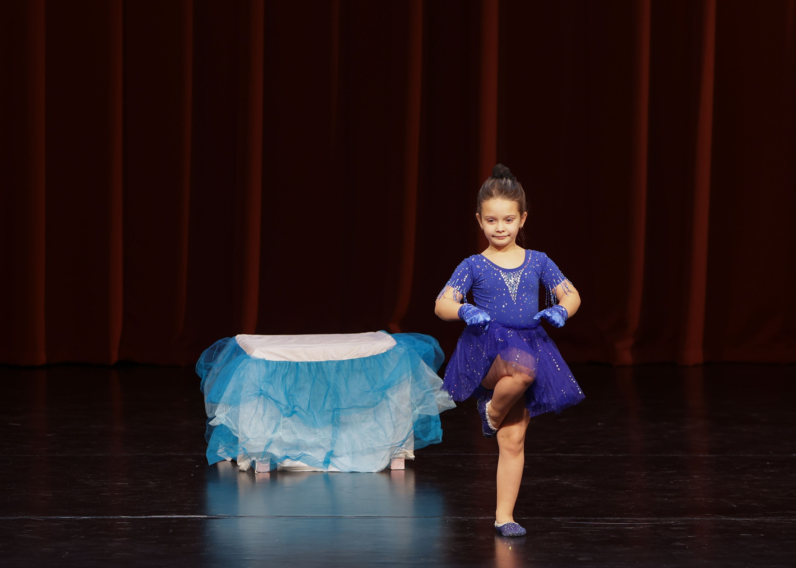 Фестиваль хореографического искусства «КУБОК ЛЕГЕНДЫ — 2025». Выпускные альбомы и школьный фотограф в Подольске, Троицке, Щербинке, Москве и Московской области