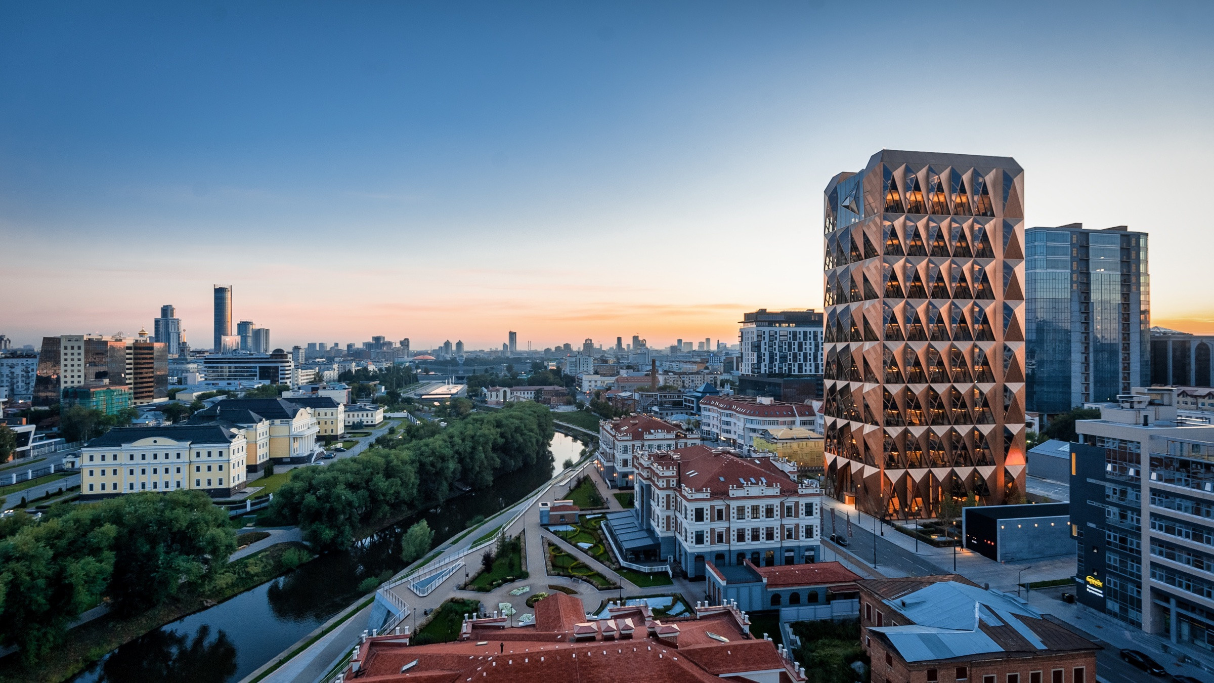 Репортажный фотограф Антон Буценко