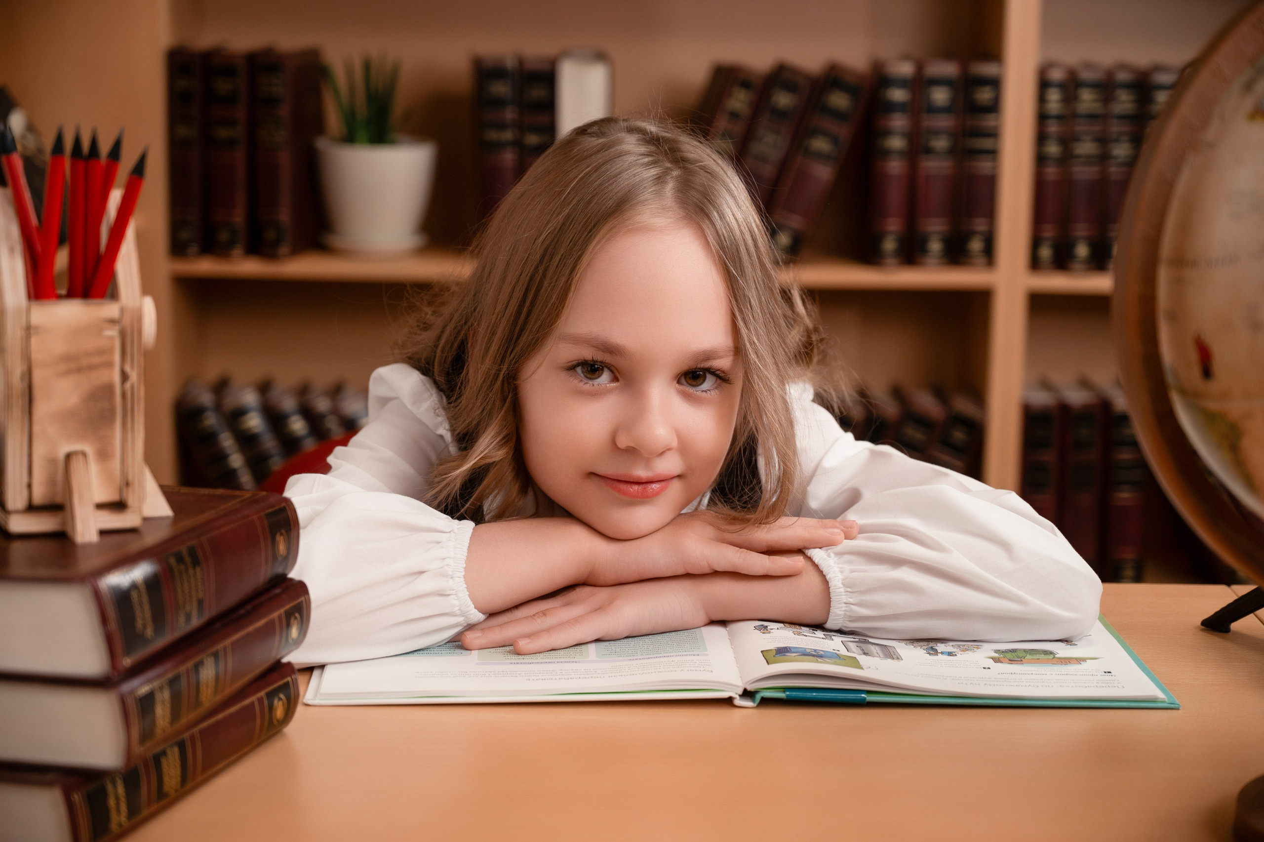 Школьные фото младших классов Нижневартовск | Портфолио фотографа. AR-t студия «Альбом+», г. Нижневартовск