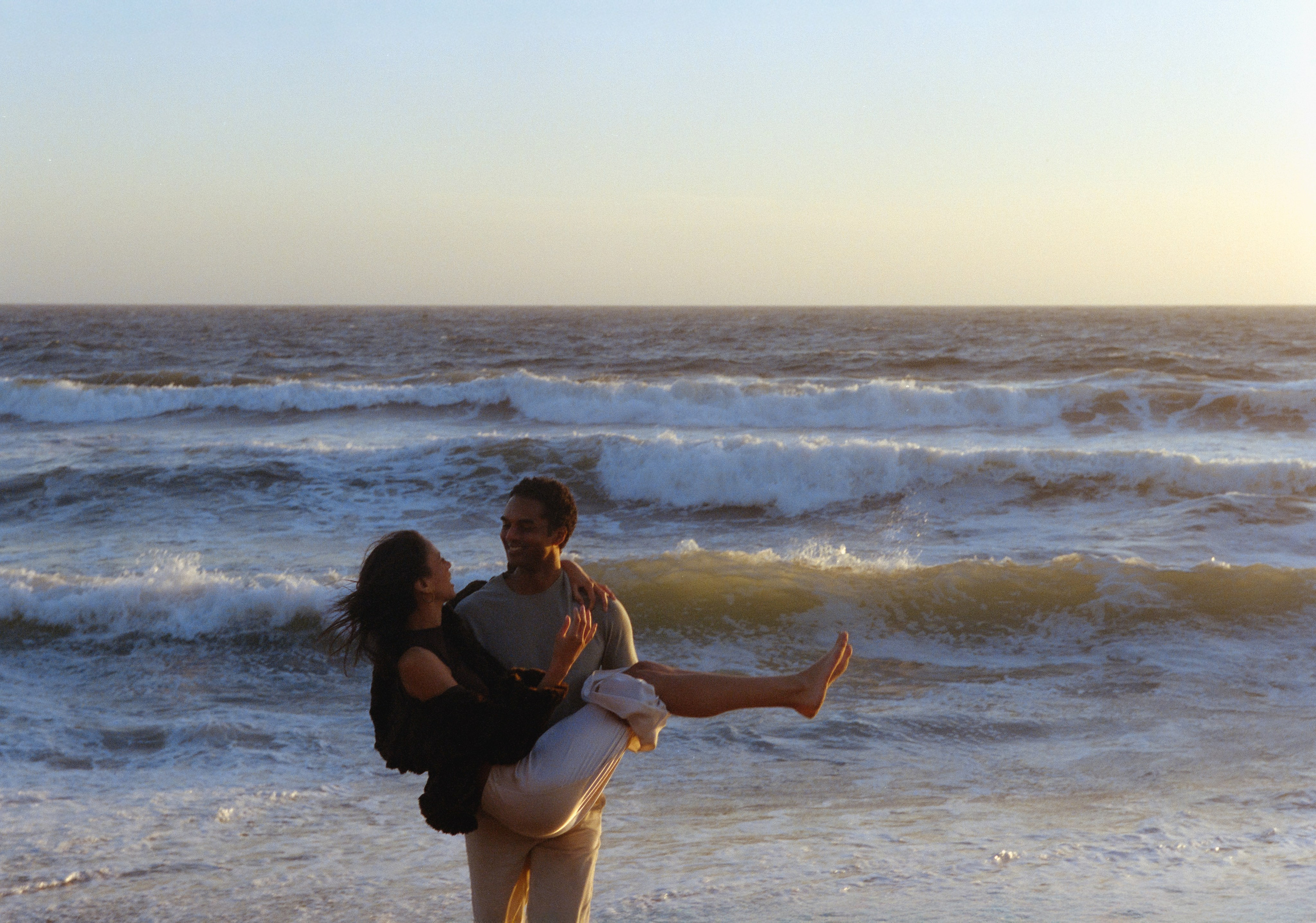 Couples. Film photographer in Los Angeles Anastasiya Pankova