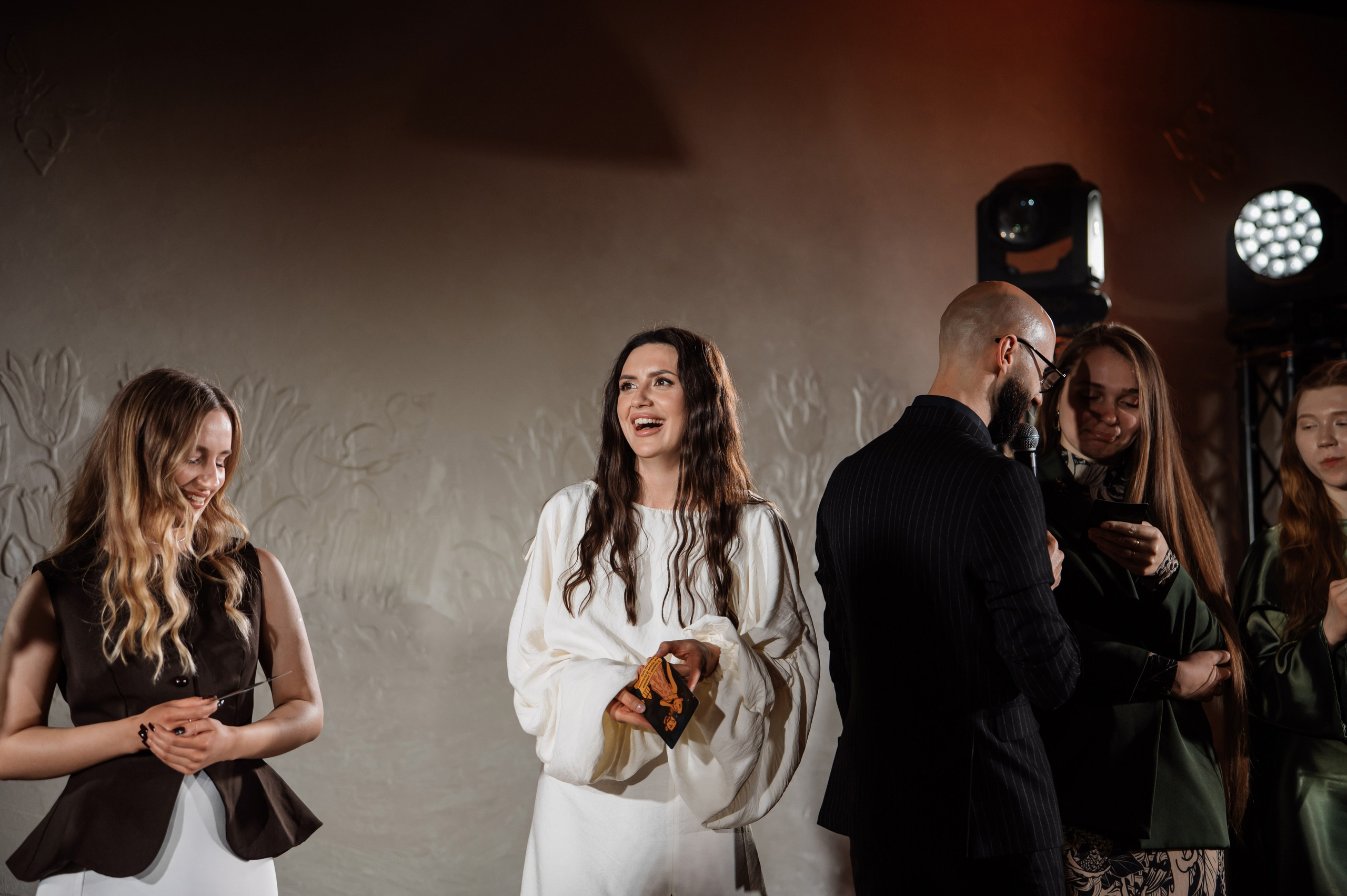 Свадебная фотосессия пары в Агроусадьбе Дачка бай