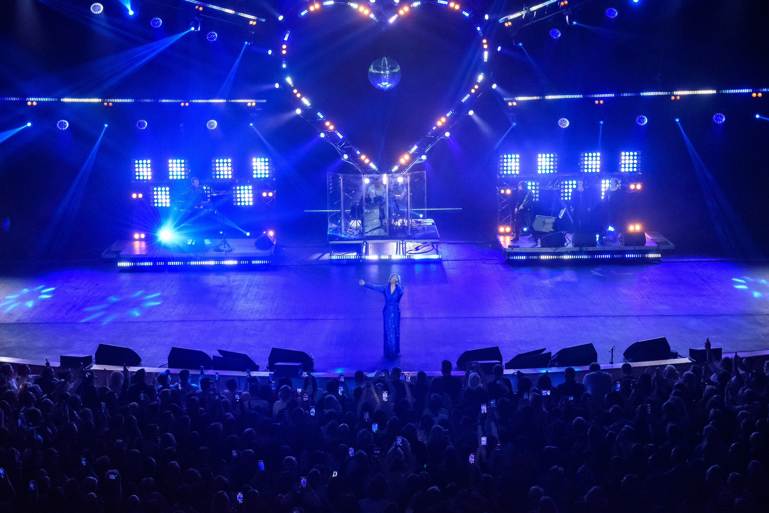 Юбилейный концерт Татьяны Булановой — Крокус Сити Холл — «Имена на все времена». Бренд-фотограф для экспертов и блогеров в Москве Влада Горбовская