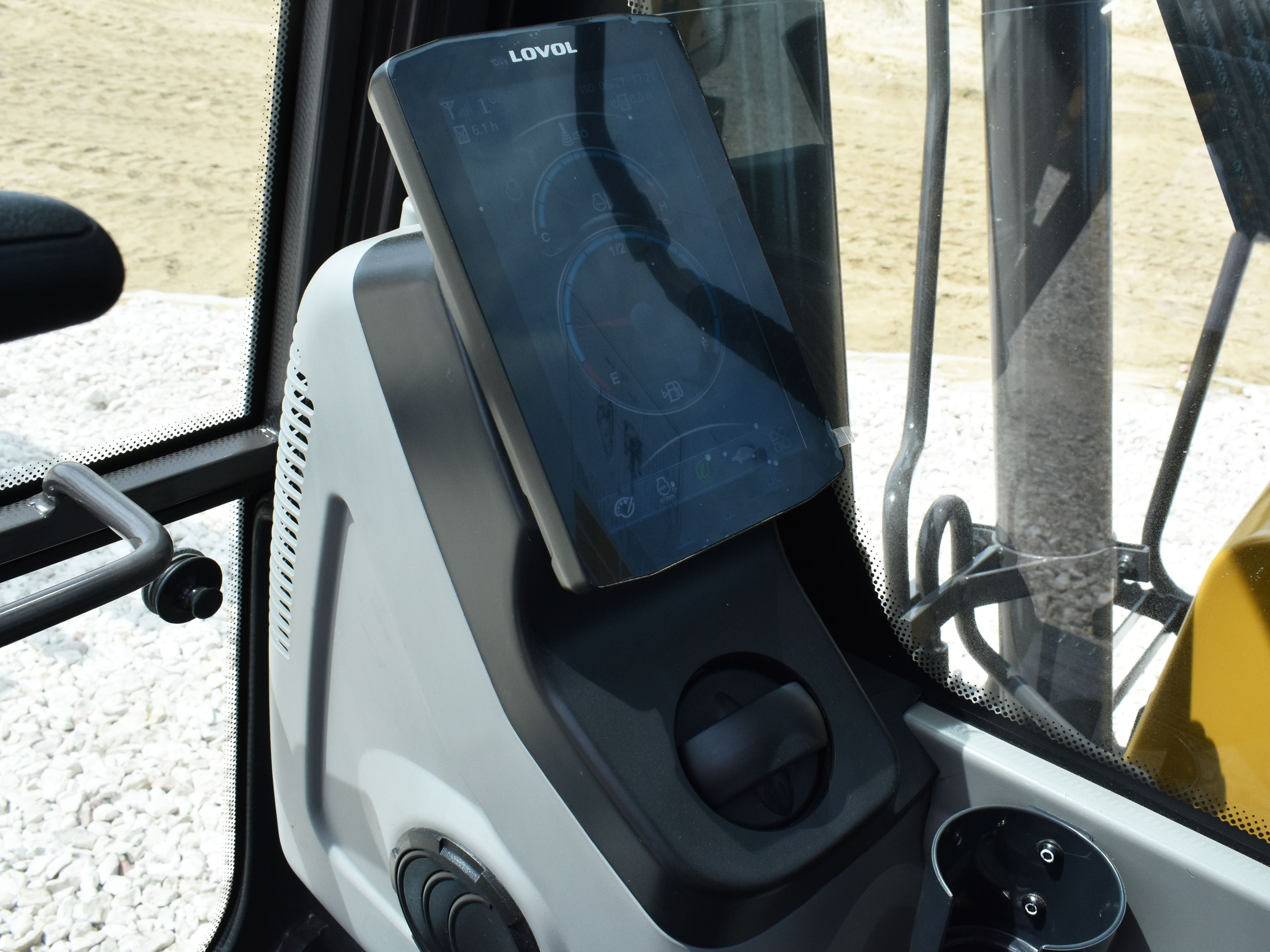 Фото гус.экс Weheavy WE130E2-H. Продажа и обслуживание грузовой техники и спецтехники в г. Новосибирск компания СТИ