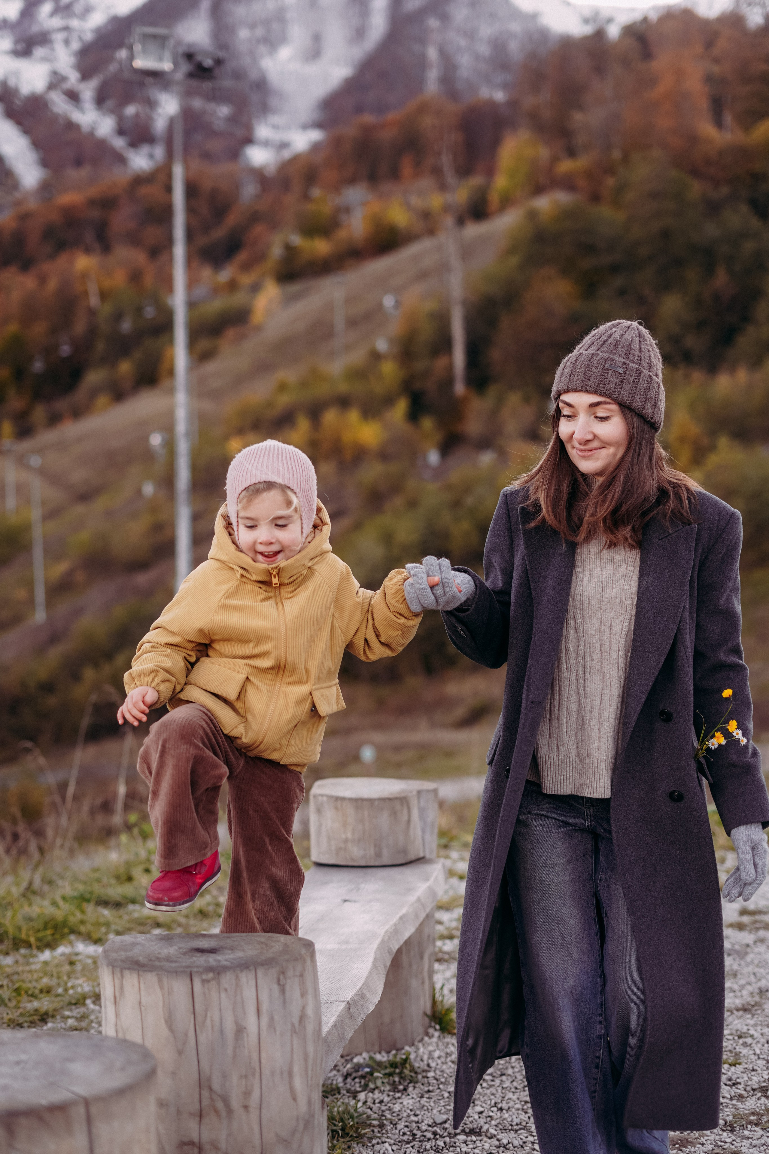 Алексей, Анна и Валентина в Горной Олимпийской деревне. Фотограф в Сочи и Абхазии | Фототуры | September Air