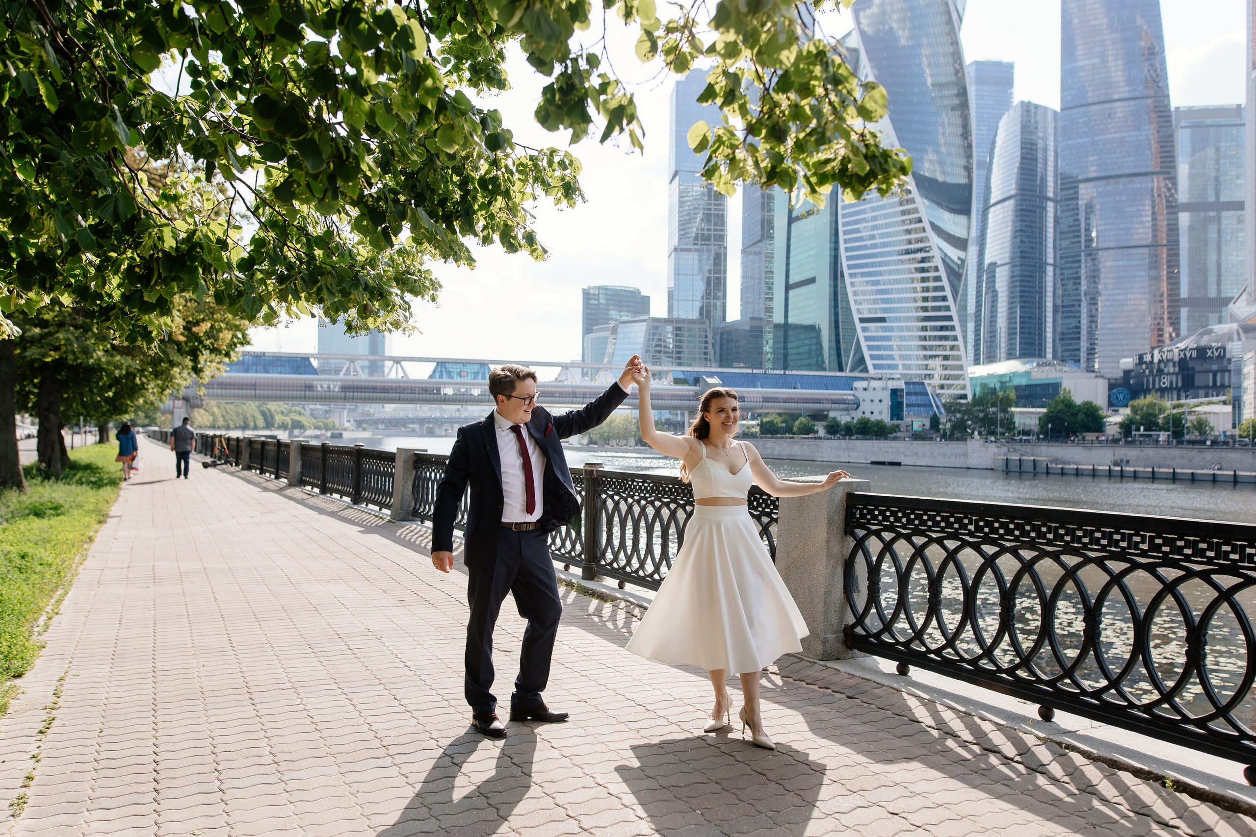 Свадебная фотосессия в Кутузовском дворце бракосочетания. Свадьба в Москва-Сити. Свадебный и семейный фотограф Екатерина Иванова