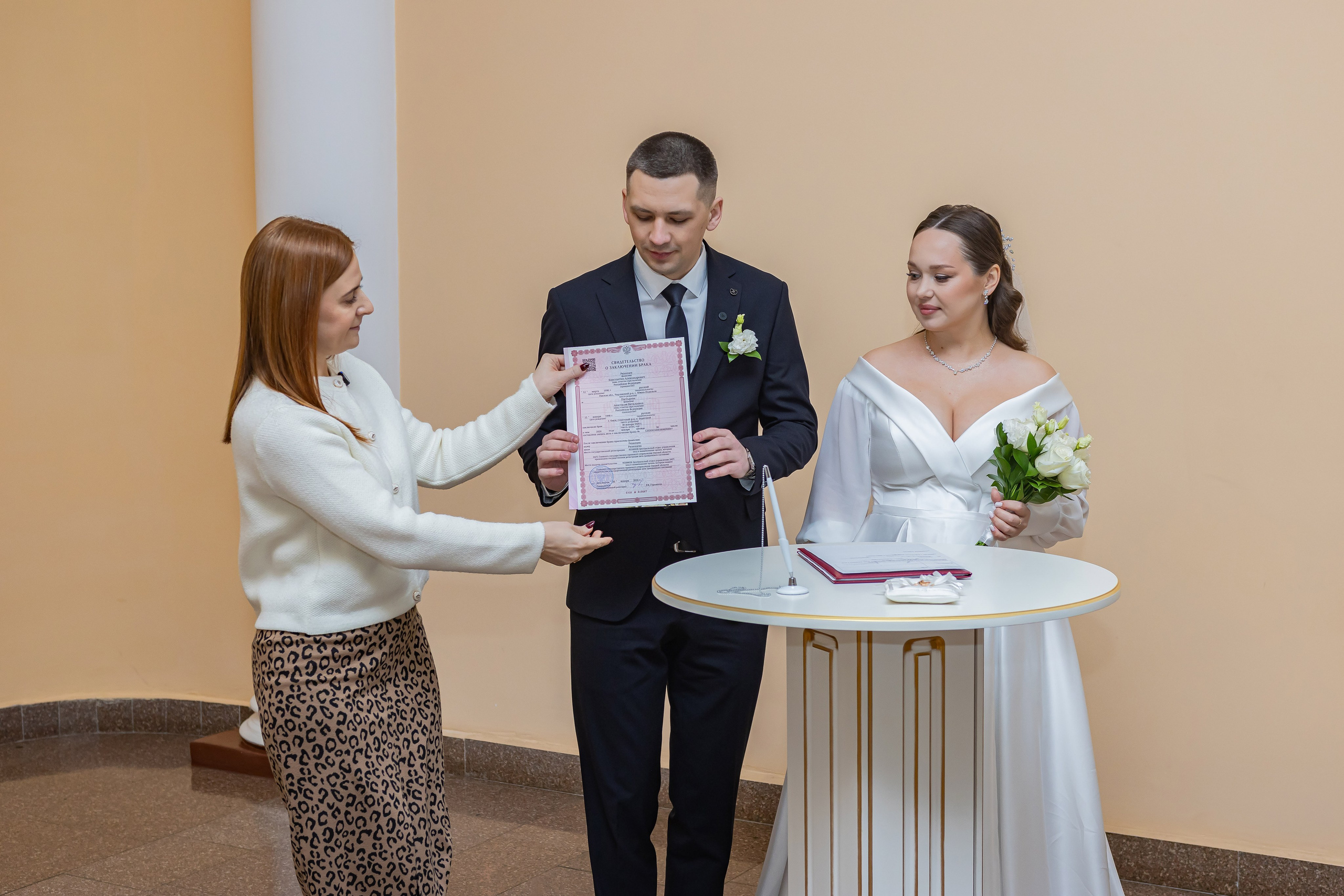 Фотосъёмка свадьбы - центральный загс Омск