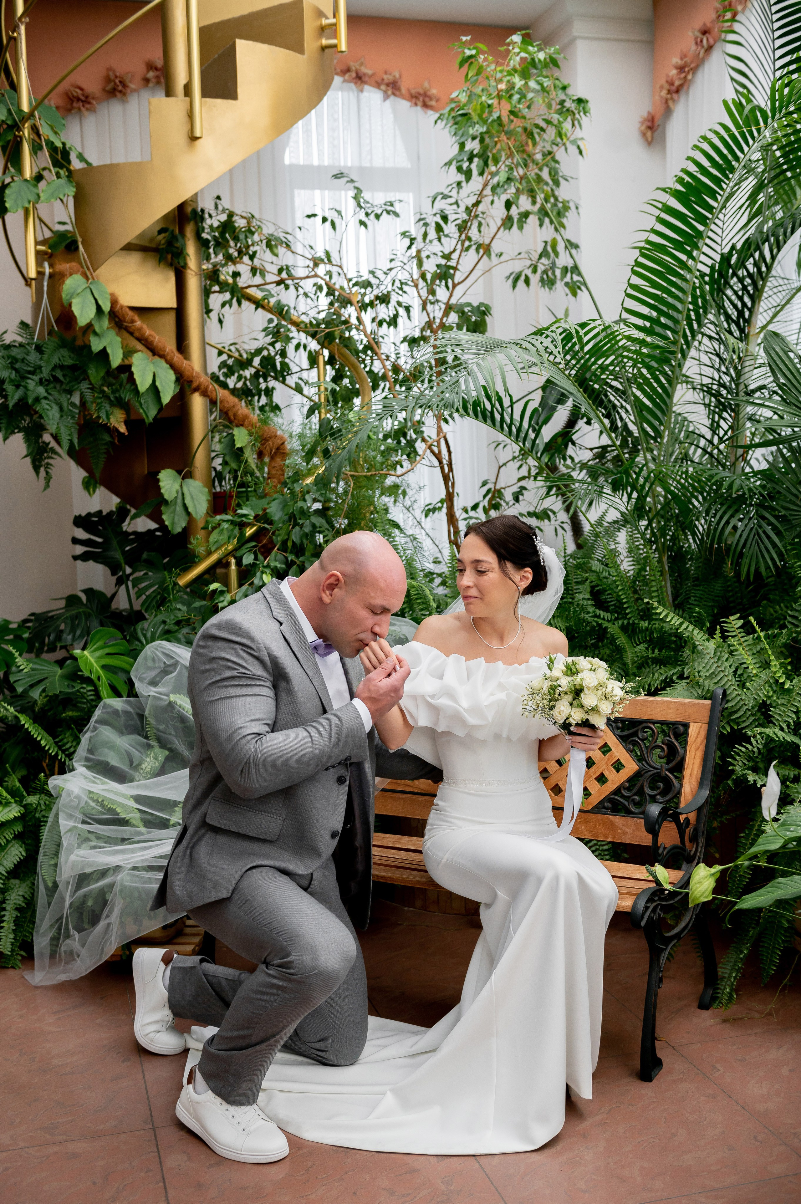 Летняя свадьба В Санкт-Петербурге и красивой выездной регистрацией Даши и Саши. Воздушная свадебная фотосессия в Петербурге. Портретный, семейный и свадебный фотограф в Санкт-Петербурге и в Пушкине Ширяев Денис