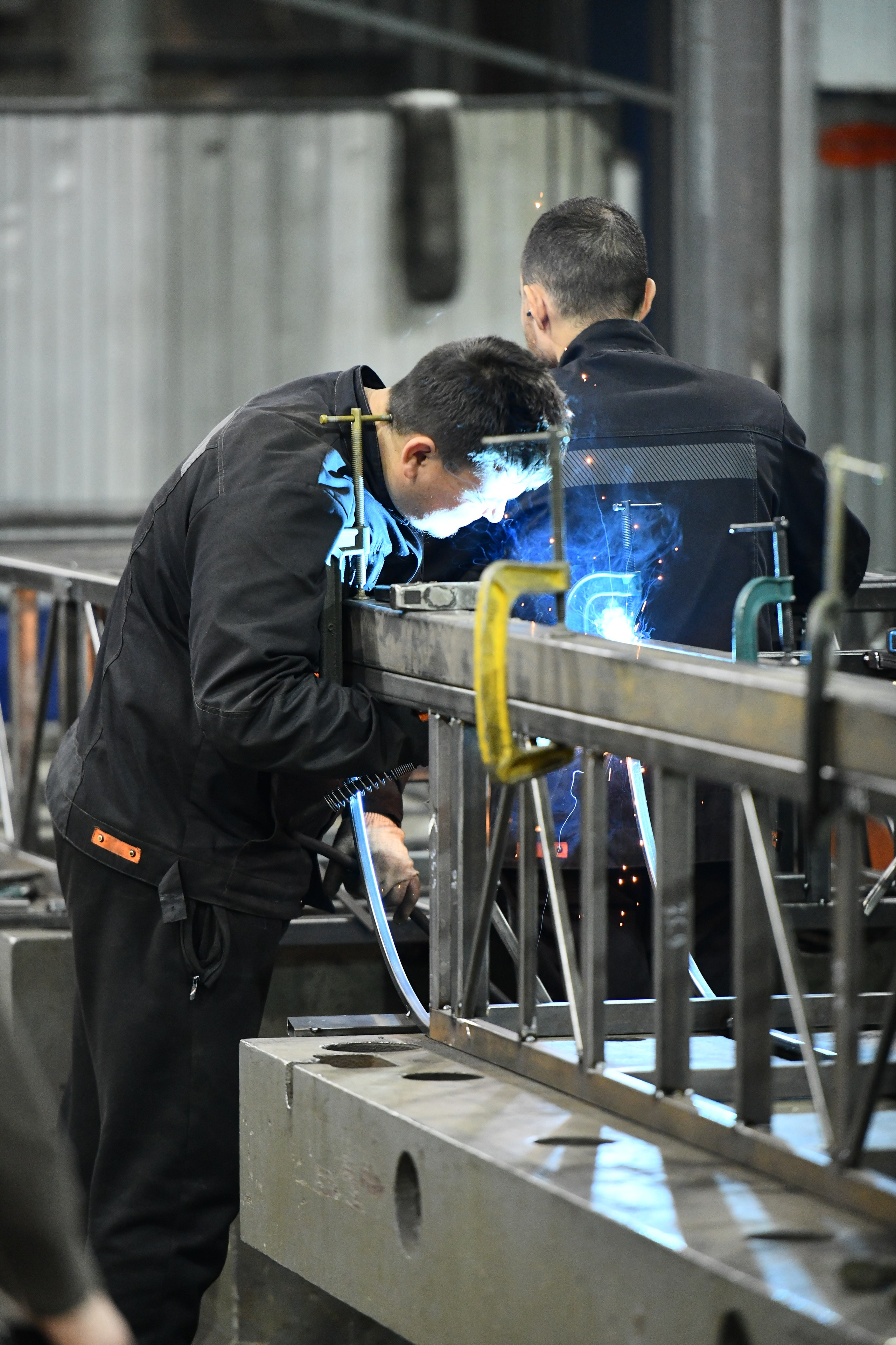 Репортаж с экскурсии на Завод ТРОМ. Репортажный и семейный фотограф — Шелихов Сергей