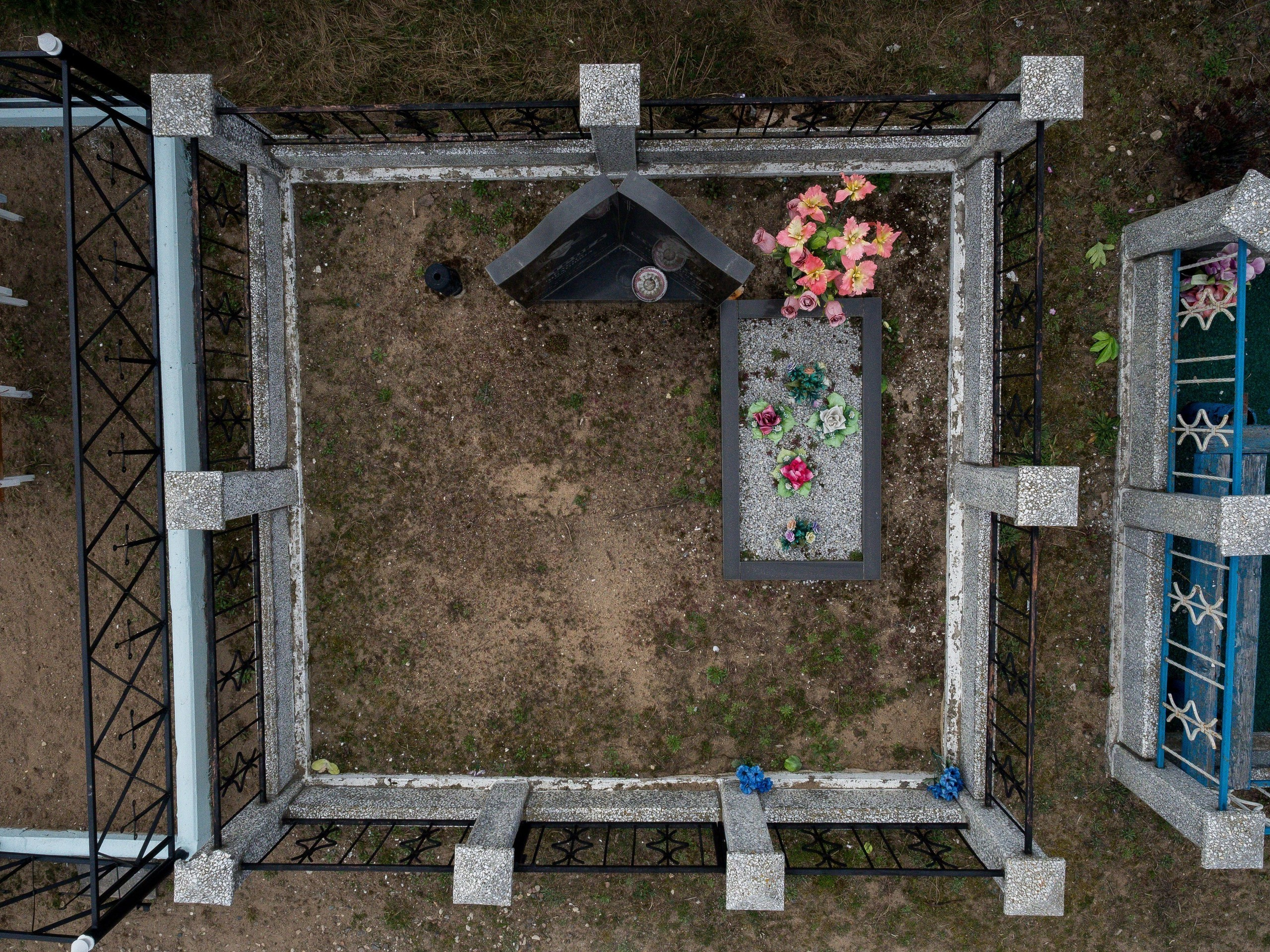 Pre-Mortem. Künstler Verstecktoff