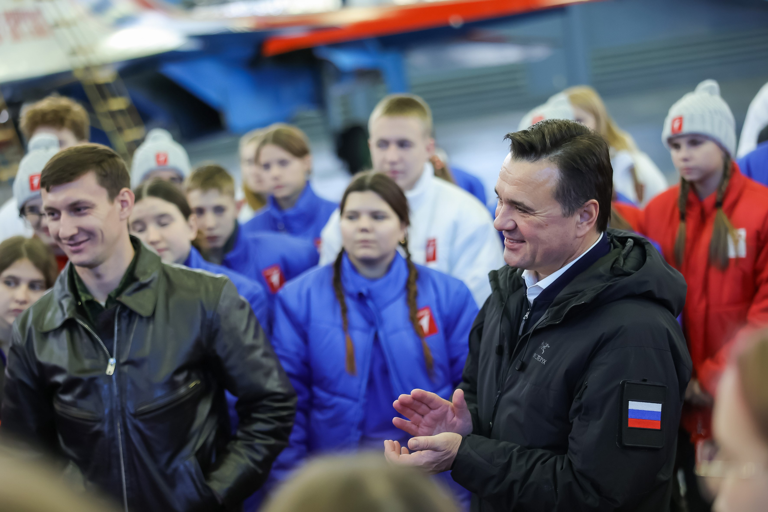 Губернатор Подмосковья Андрей Воробьев вместе с участниками «Движения первых» навестил пилотажные группы. Моя фотография
