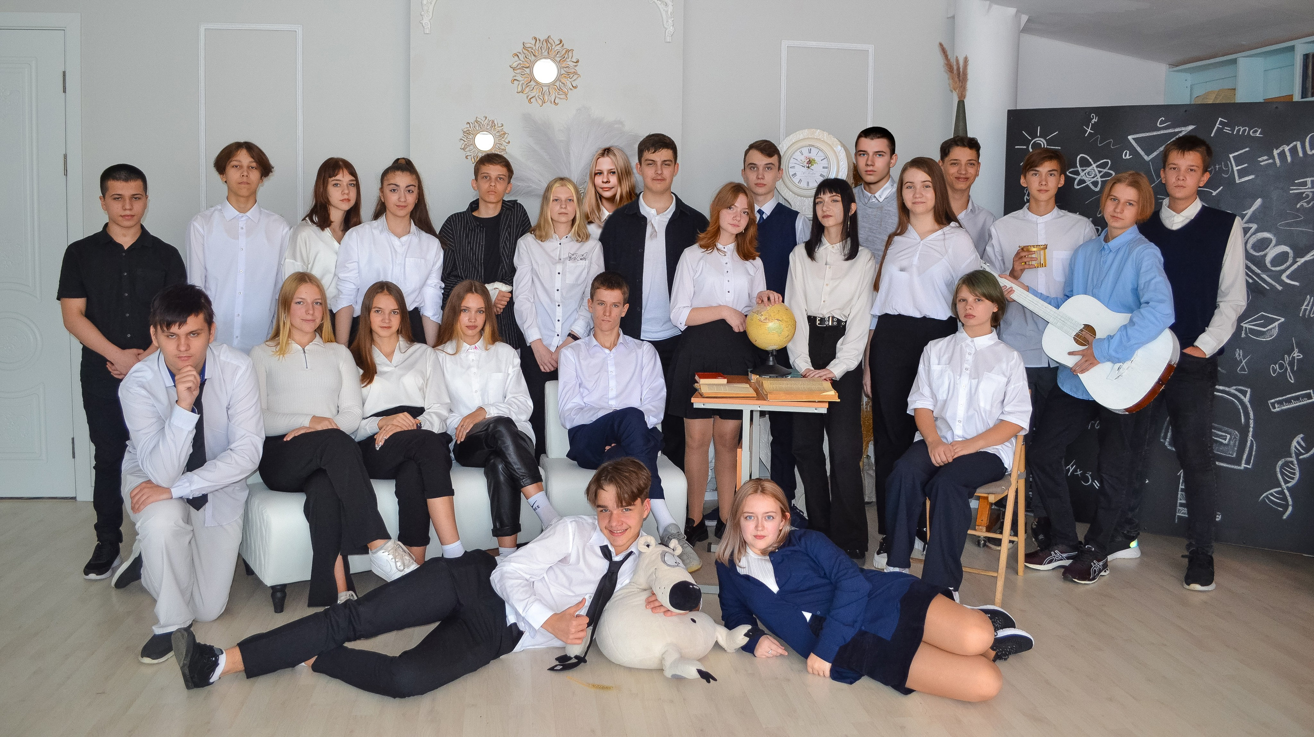 Выпускник школы. Фотокниги и выпускные альбомы в Иваново