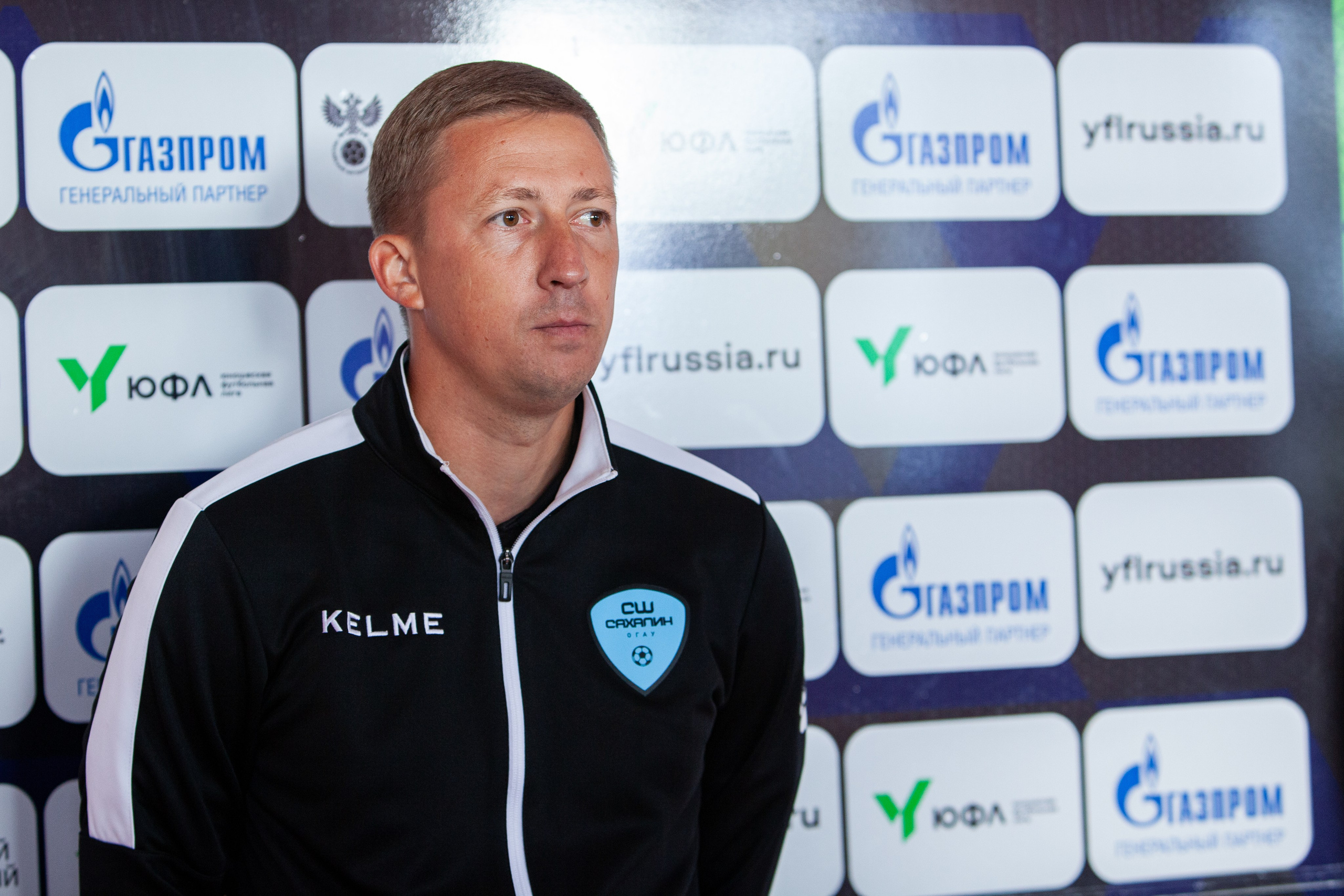 Матч юношеской футбольной лиги между командами СШ «Сахалин» и «СШОР № 1» (Комсомольск-на-Амуре). Кутузов Евгений Фотограф в Южно-Сахалинске