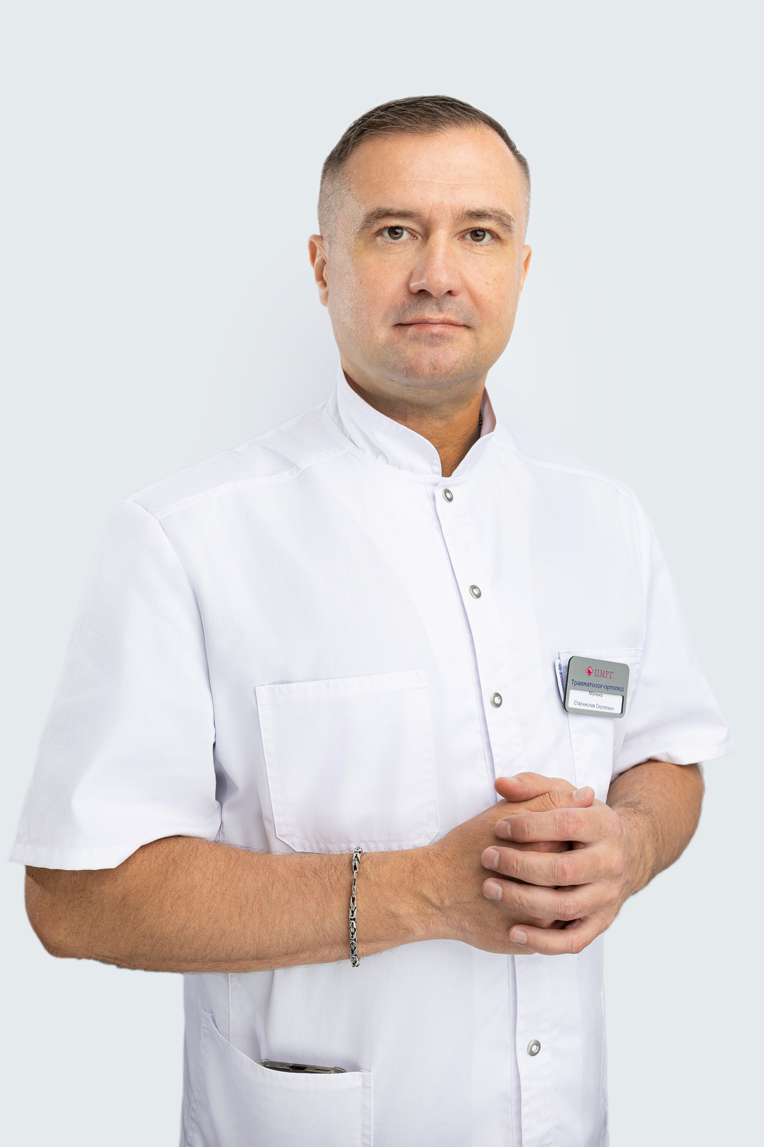 Профессиональный портрет врача клиники ЦМРТ СПб
