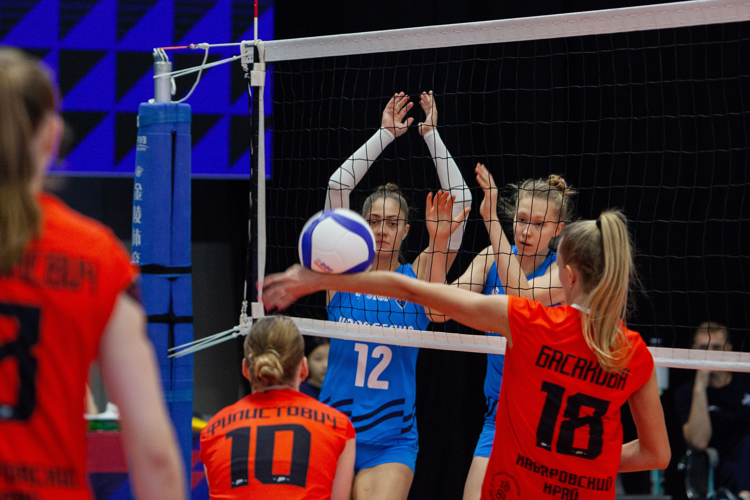 Один день из тура чемпионата России по волейболу. Кутузов Евгений Фотограф в Южно-Сахалинске