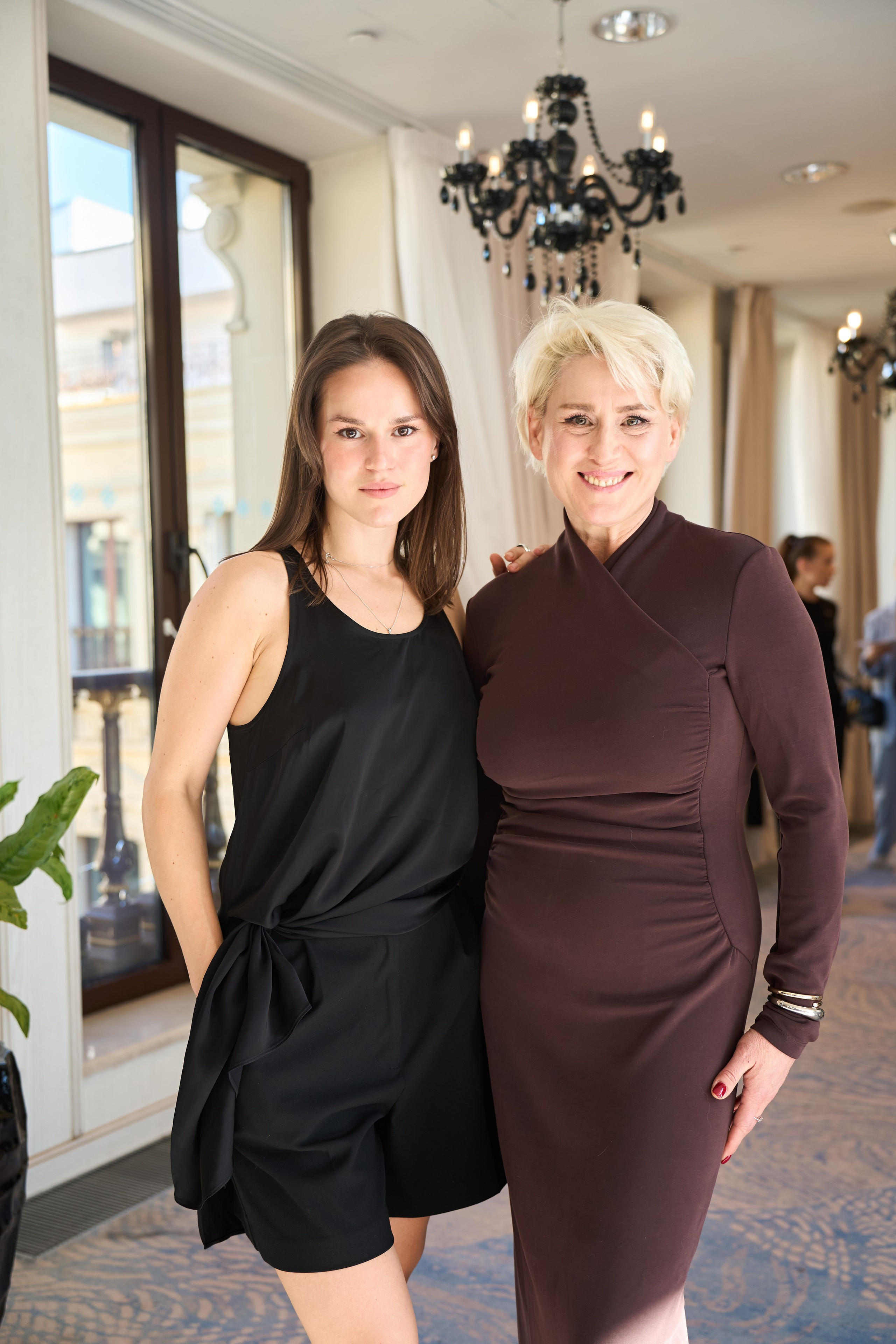 Репортажный фотограф. Показ свадебных платьев в Москве. Репортажный фотограф в Москве Вадим Галанин