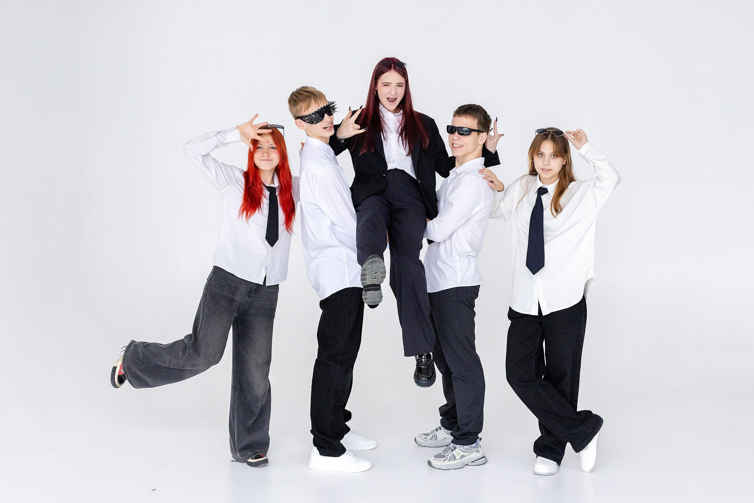 69 Школа, 9 класс. Стильный выпускной альбом Владивосток фотограф Вероника Мигачева