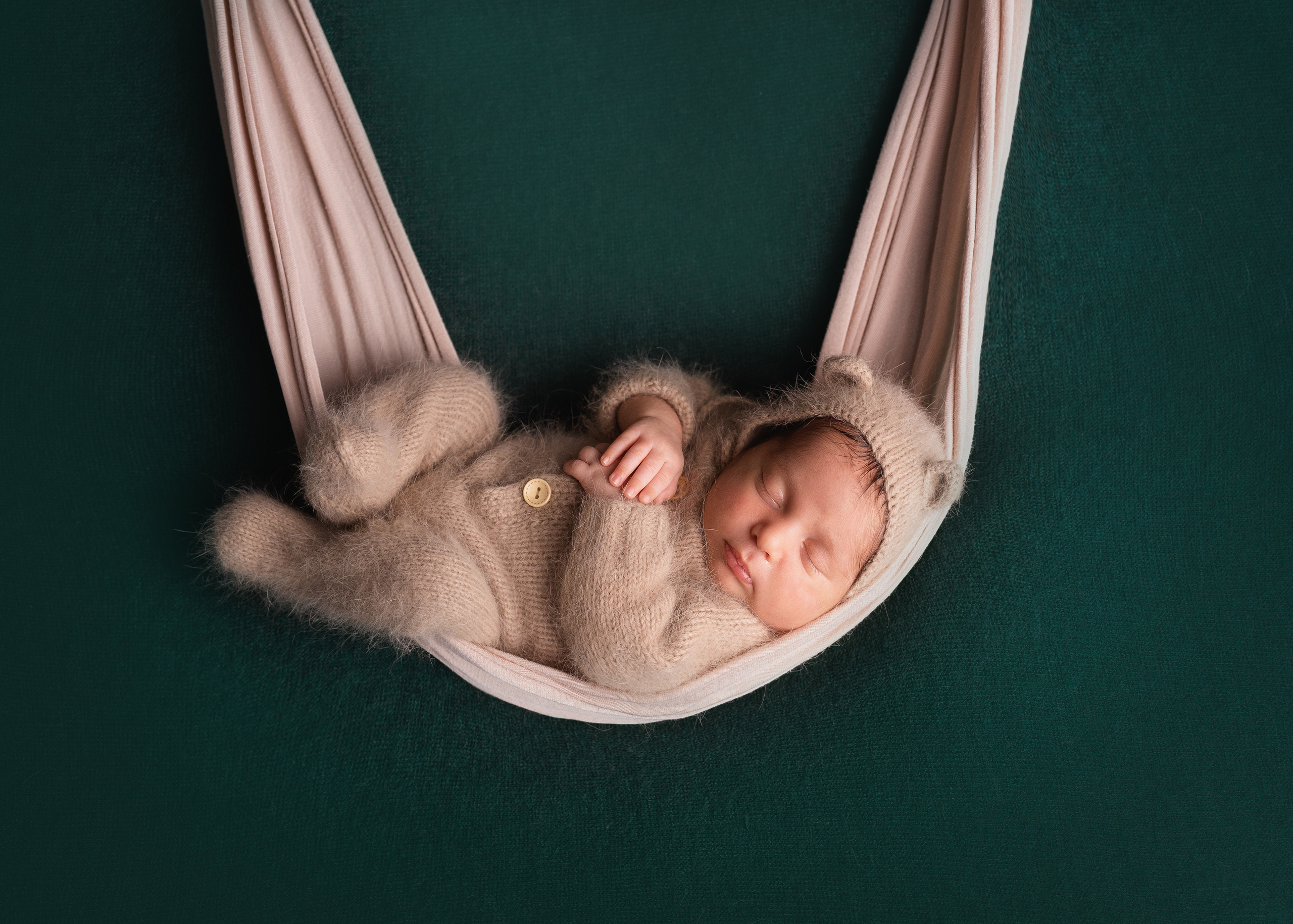 Фотограф новорожденных в Омске Анастасия Моисеева