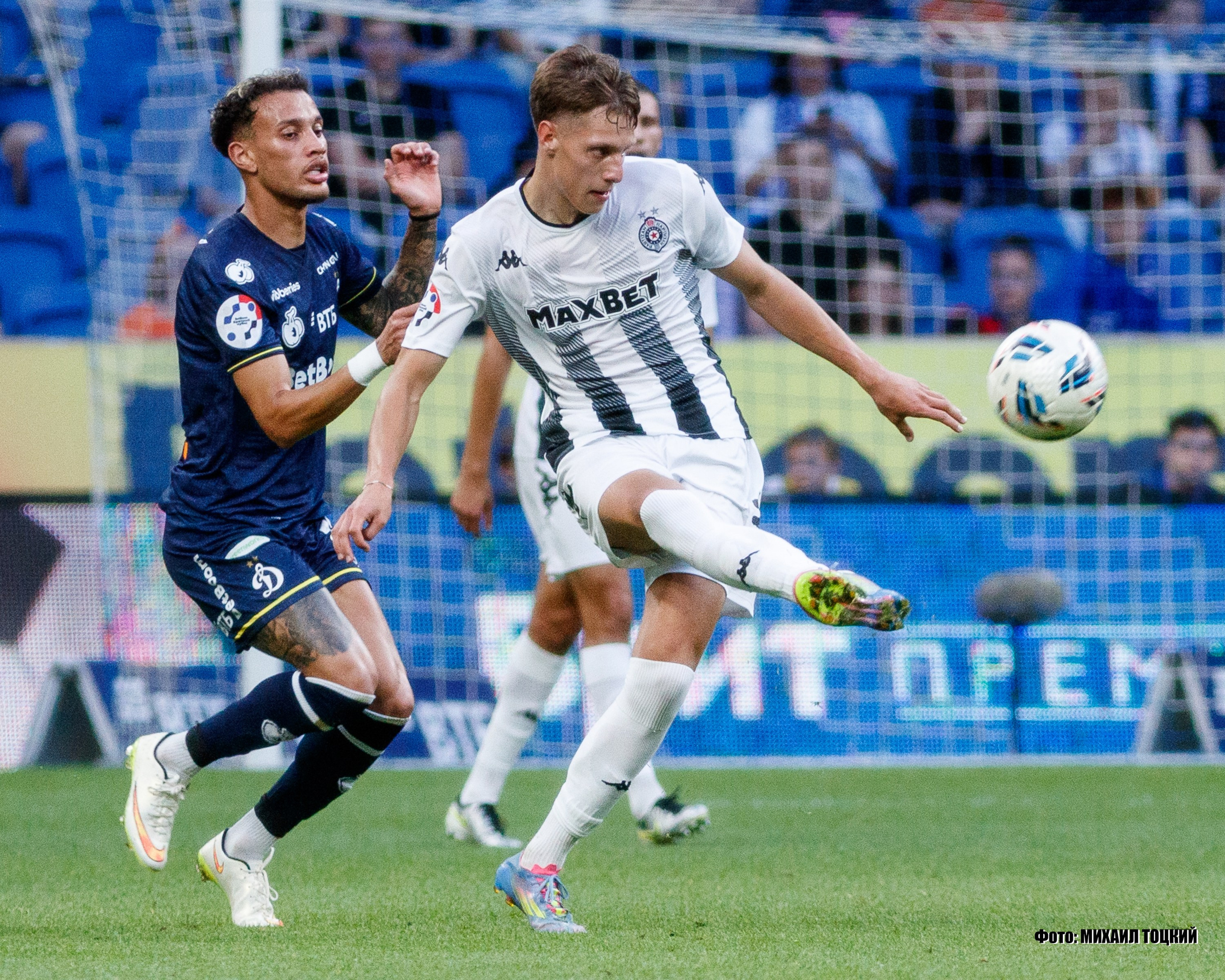 Фоторепортаж. ФК Динамо — ФК Партизан. Михаил Тоцкий портретный и репортажный фотограф в Москве