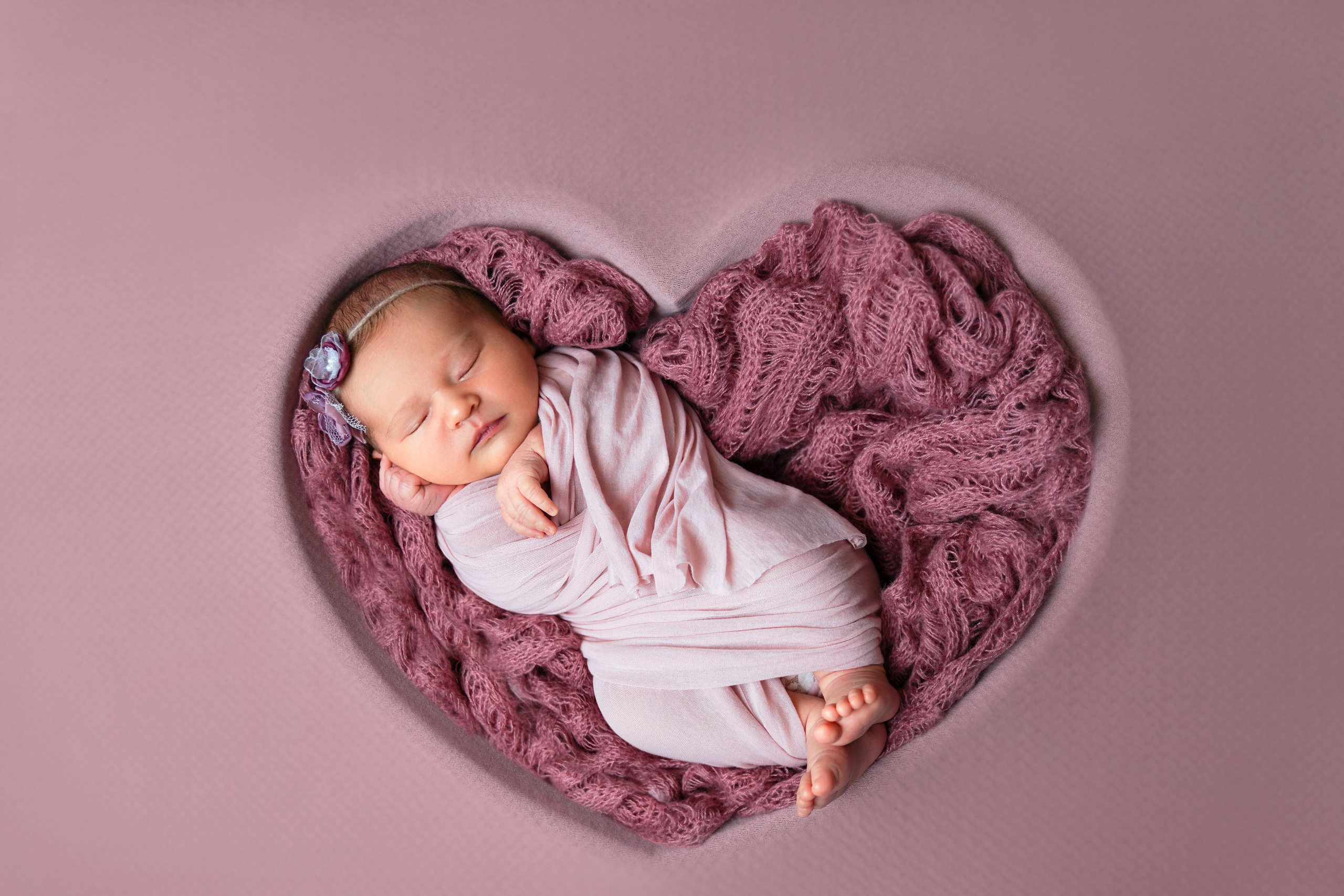 Фотосессия новорожденного (newborn). Фотограф новорожденных, детей до года и беременных в Симферополе