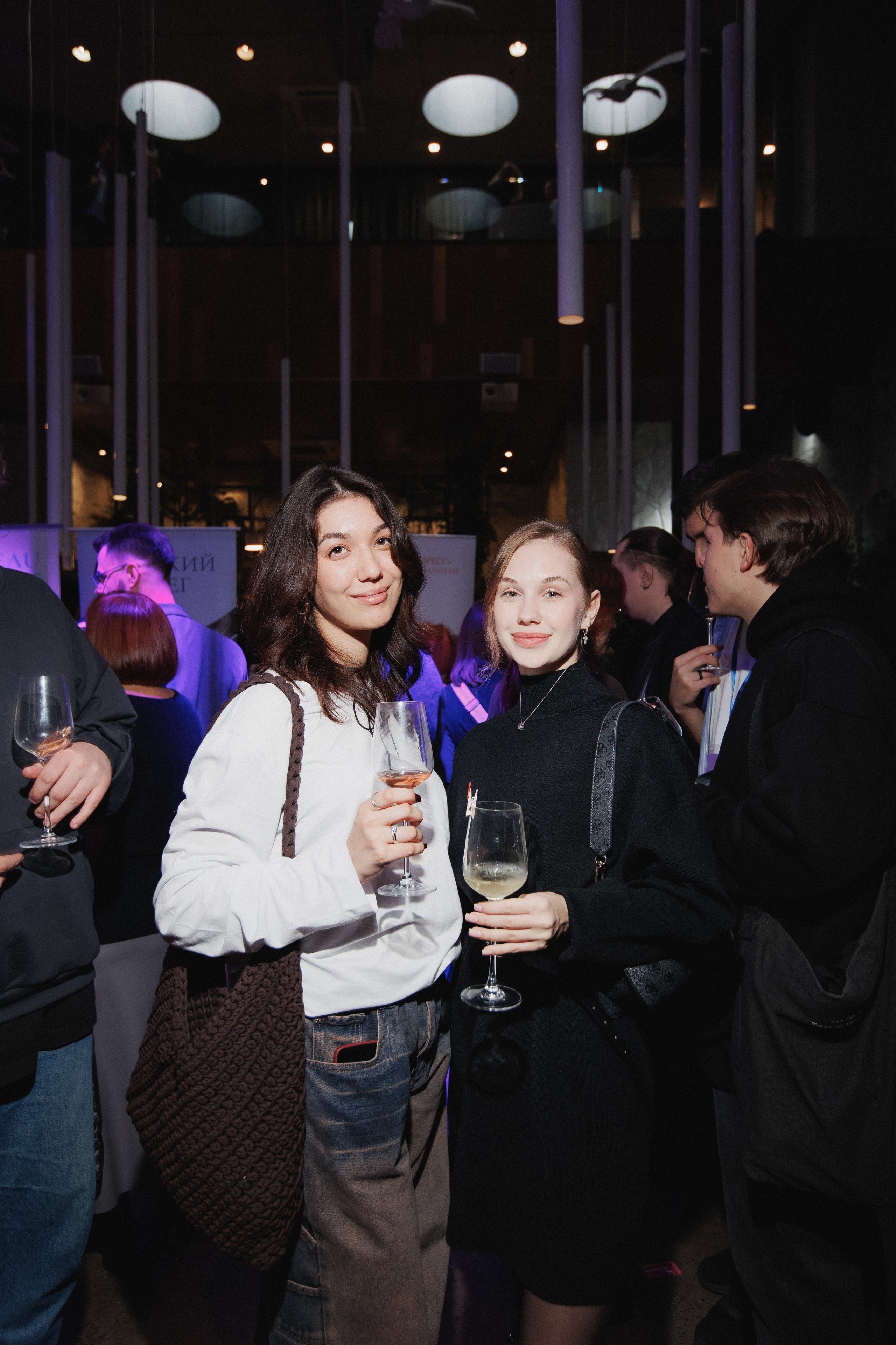 ВИННЫЙ ФЕСТИВАЛЬ. СВОИ. ФОТООТЧЕТЫ-СОБЫТИЯ-МЕСТА