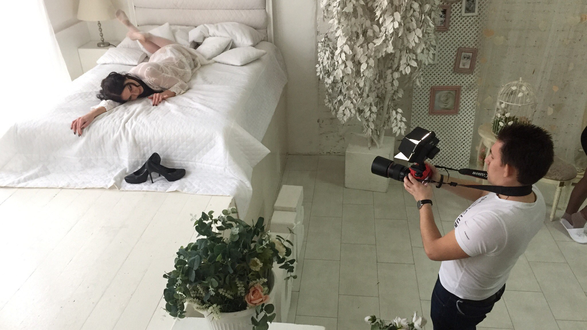 Фотограф и Видеограф (Видеоператор) NU / MET-ART / XXX (НЮ / Мет-Арт / Порно) жанров в Москве