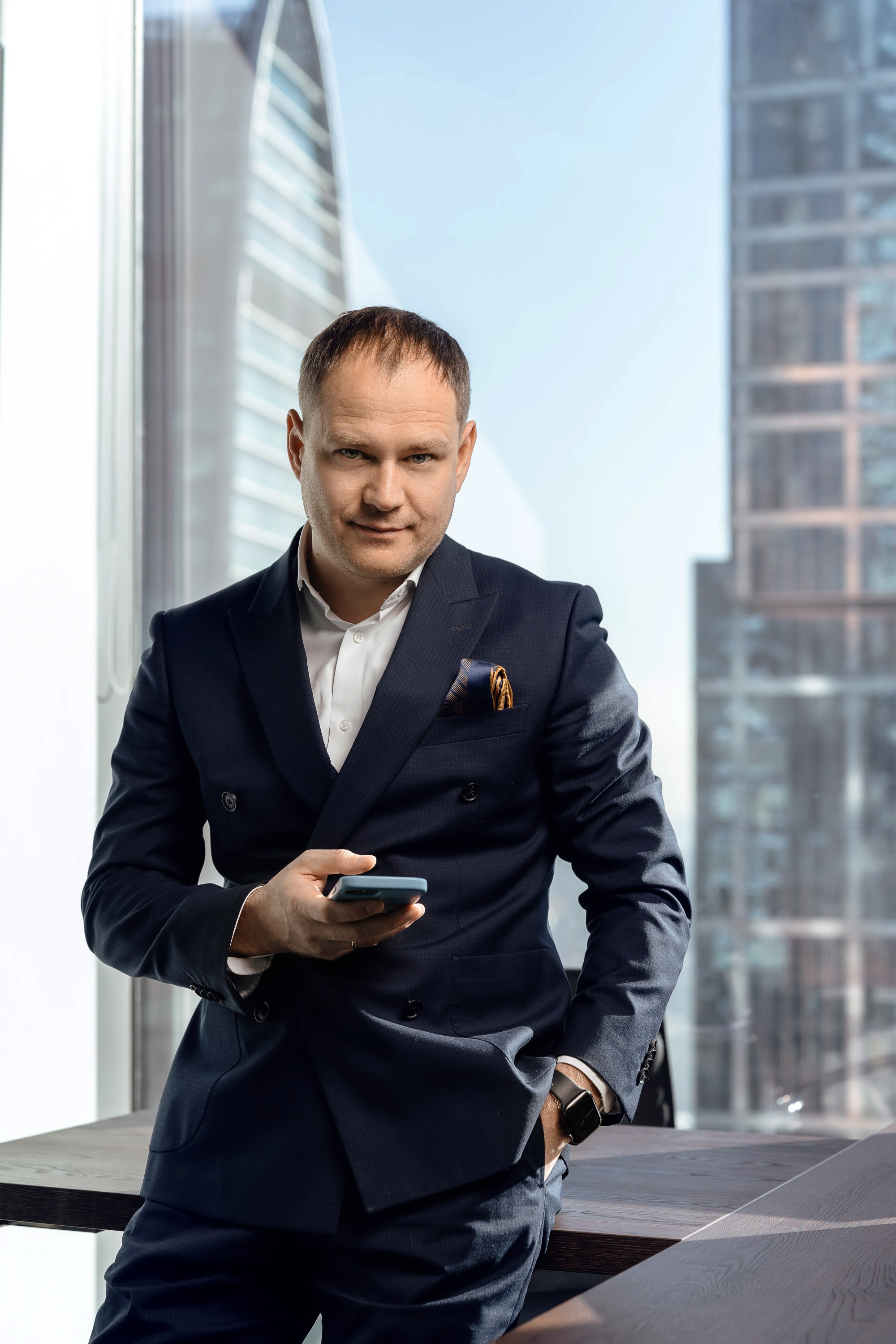 Деловой портрет в Москве. Профессиональный фотограф в Москве — Руслан Альтимиров