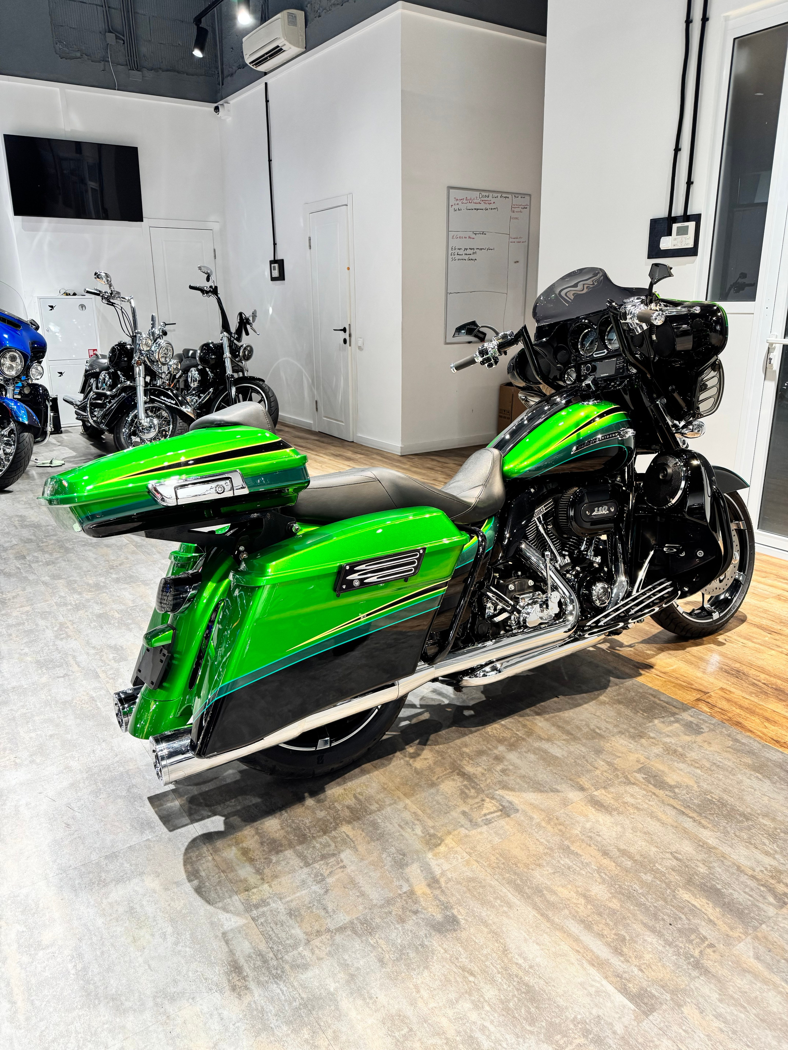 Harley Davidson 2009 Road King ABS — купить мотоцикл. Hello Davidson, Москва. Только хорошие мотоциклы…