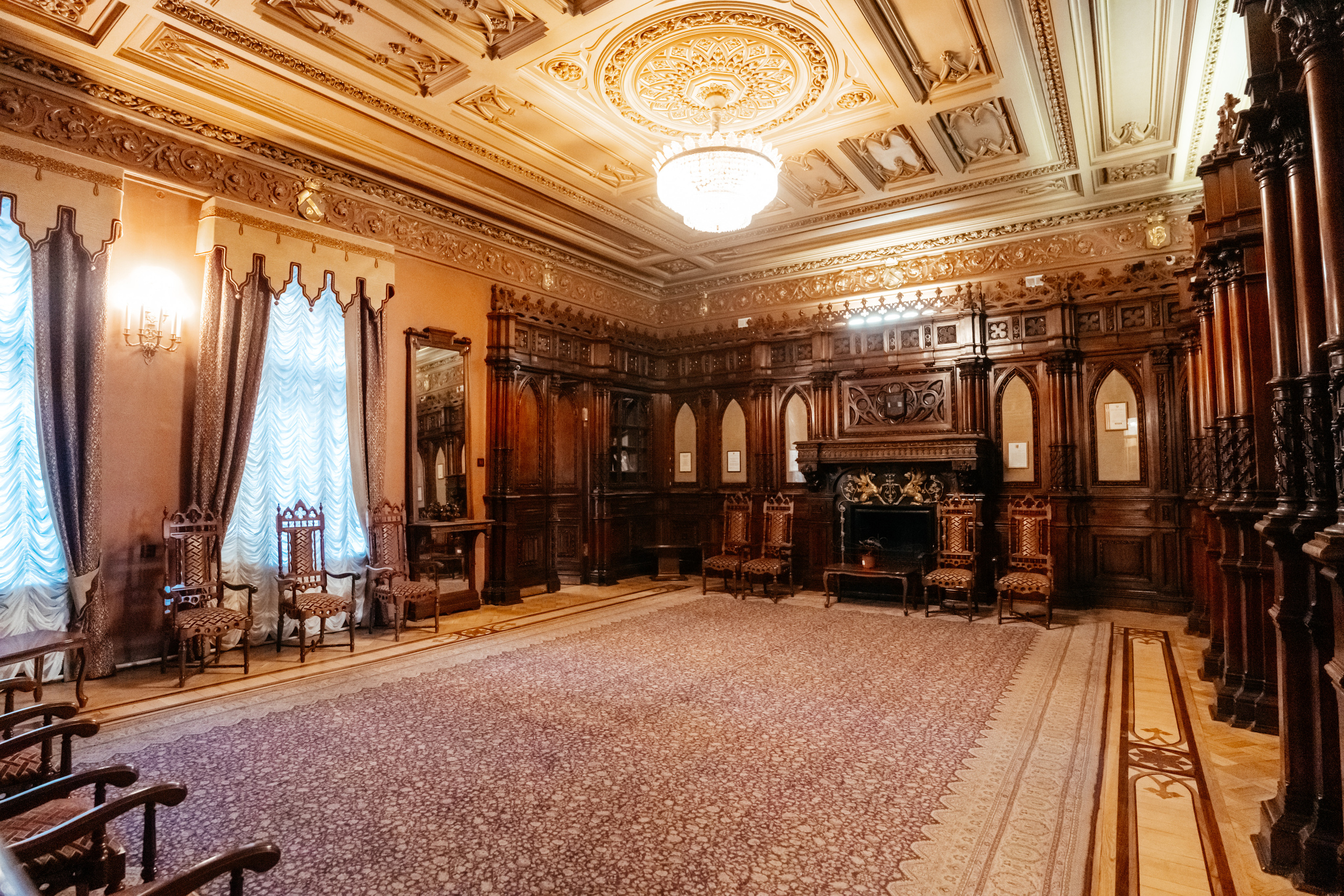 Готическая гостиная